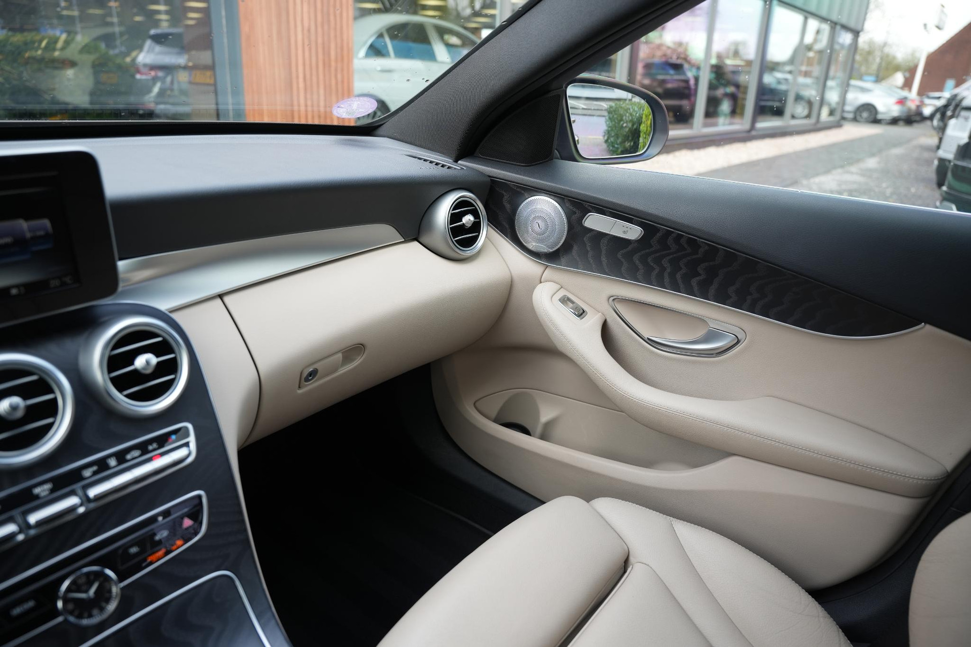 Mercedes-Benz C-Klasse Estate 350 e Lease Edition Plus 2016 Citrine brown - metallic finish (796U) 29