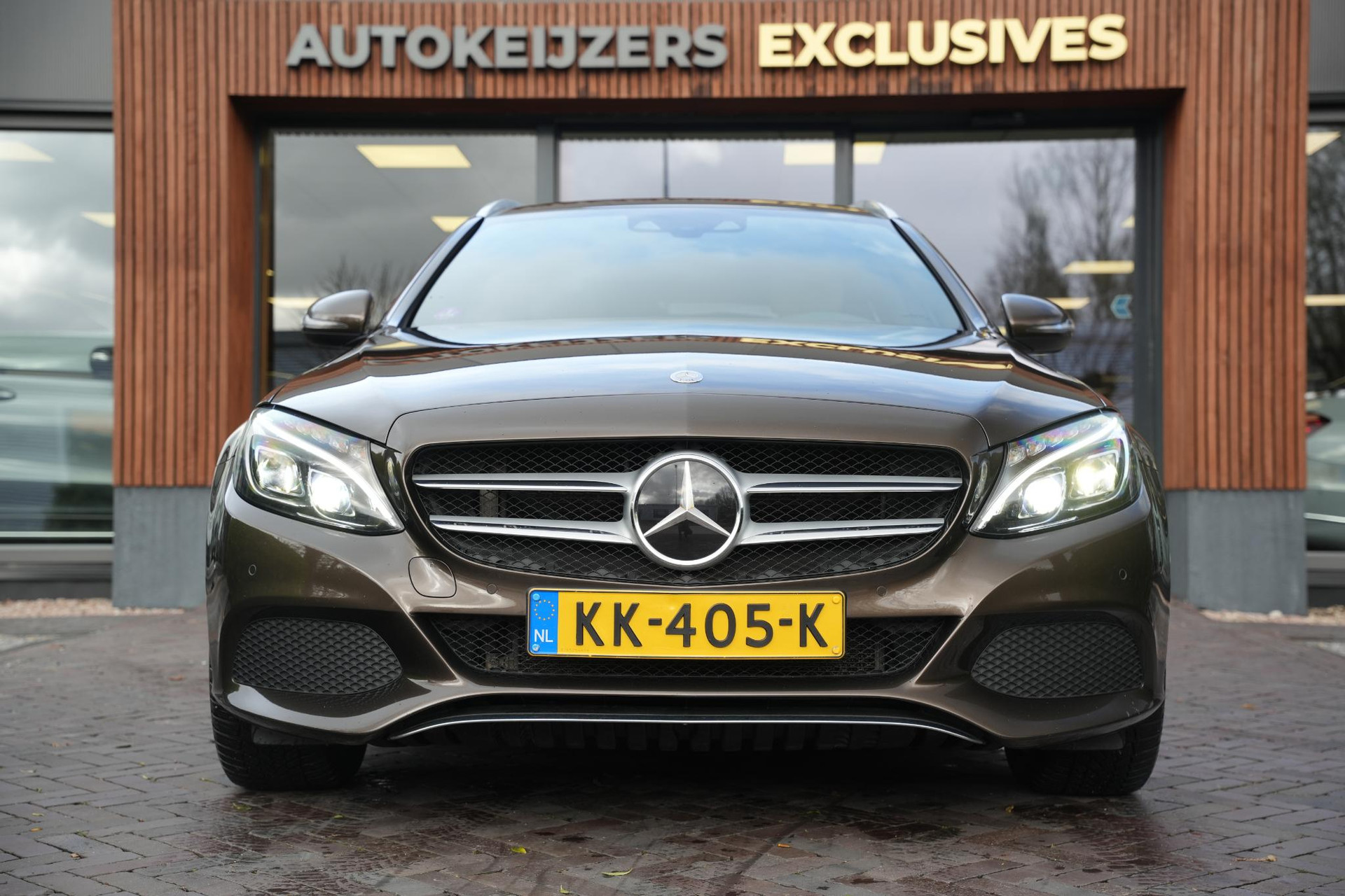 Mercedes-Benz C-Klasse Estate 350 e Lease Edition Plus 2016 Citrine brown - metallic finish (796U) 3