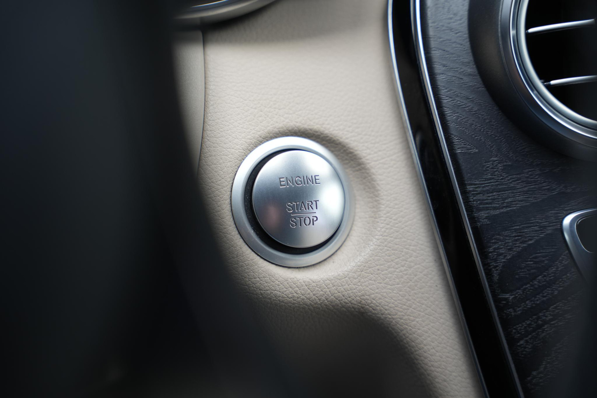 Mercedes-Benz C-Klasse Estate 350 e Lease Edition Plus 2016 Citrine brown - metallic finish (796U) 36