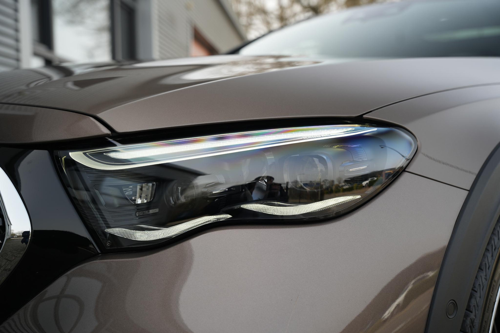 Mercedes-Benz E-Klasse All-Terrain 300 de 4MATIC All-Terrain 2025 Velvet brown-metallic finish (771U) 28