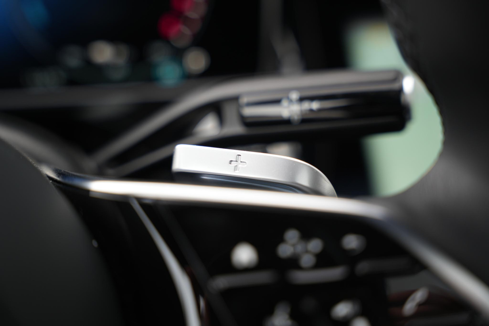 Mercedes-Benz E-Klasse All-Terrain 300 de 4MATIC All-Terrain 2025 Velvet brown-metallic finish (771U) 31