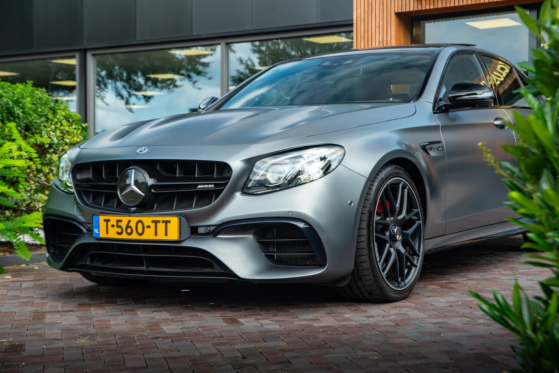 Mercedes-Benz E-Klasse AMG 63 S 4MATIC+ 2019  9