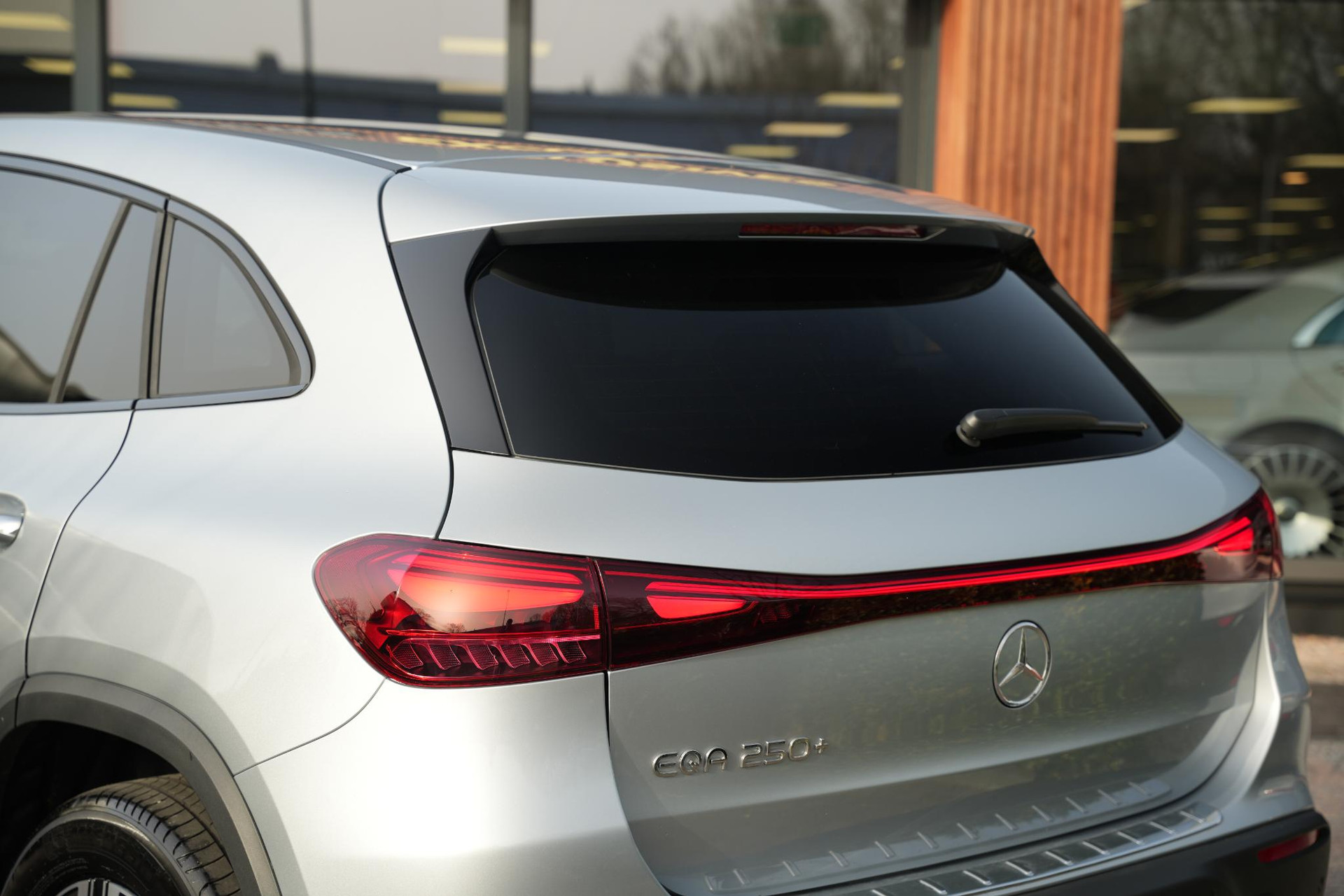 Mercedes-Benz EQA 250+ Business Solution 71 kWh 2025  10