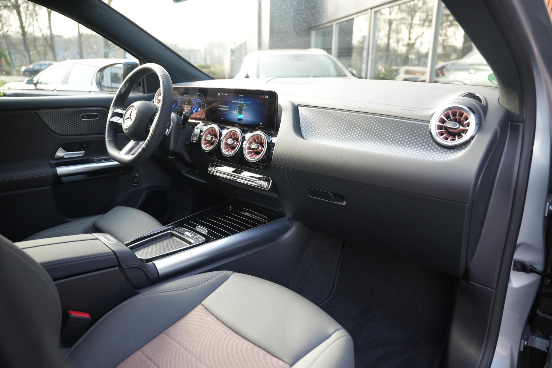 Mercedes-Benz EQA 250+ Business Solution 71 kWh 2025  20