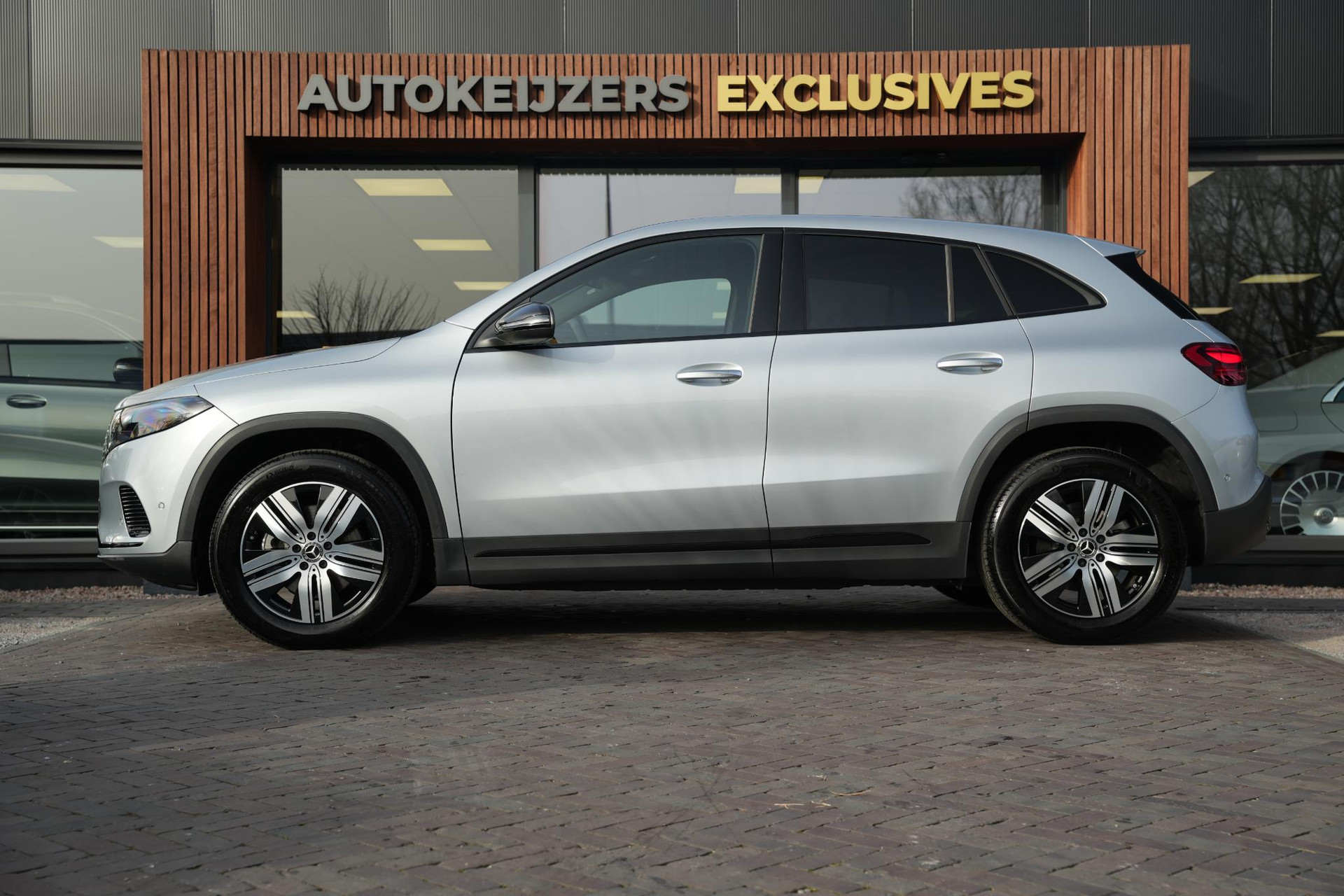 Mercedes-Benz EQA 250+ Business Solution 71 kWh 2025  5