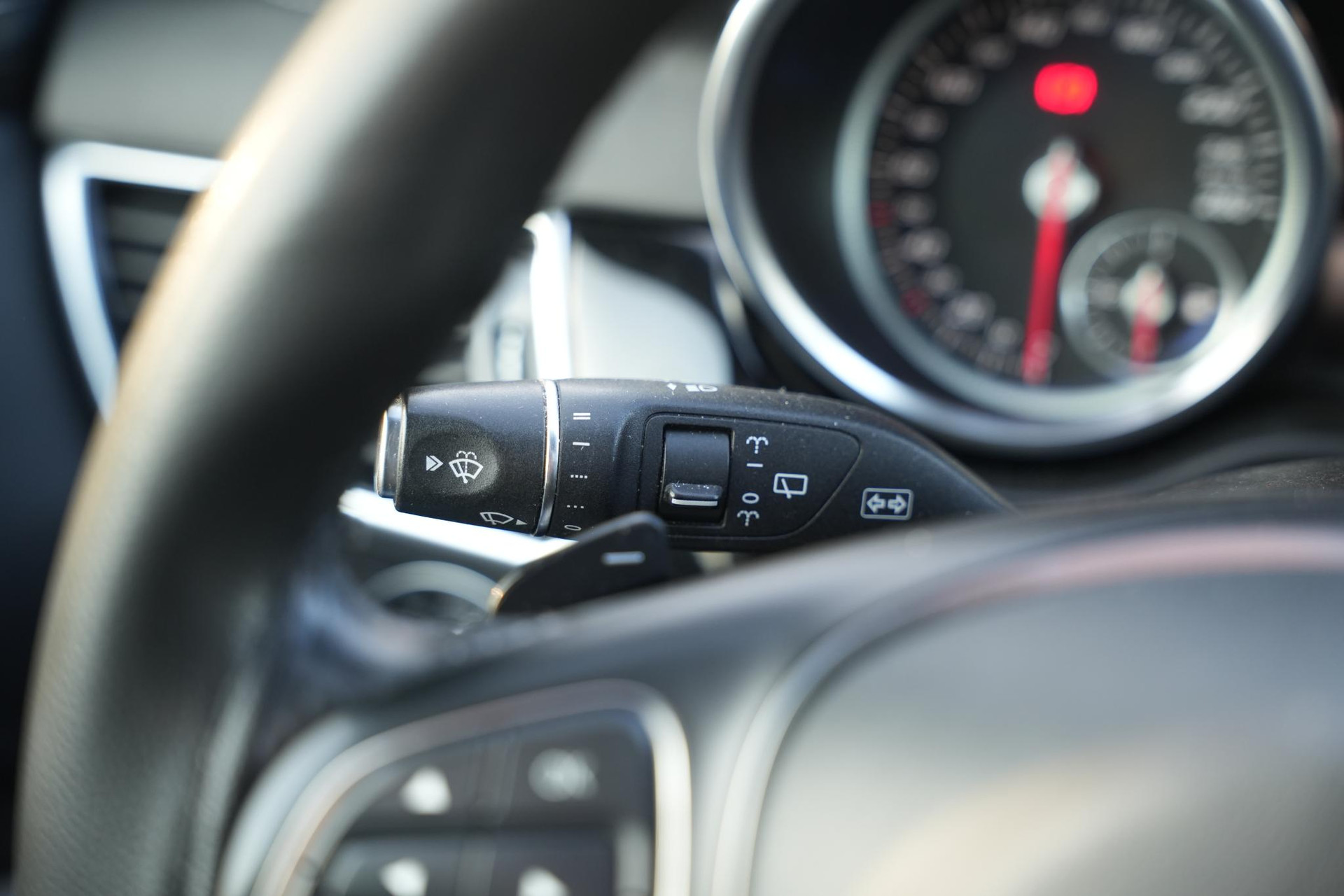 Mercedes-Benz GLE 500 e 4MATIC 2015 CAVANSITE BLUE METALLIC FINISH (890U) 28