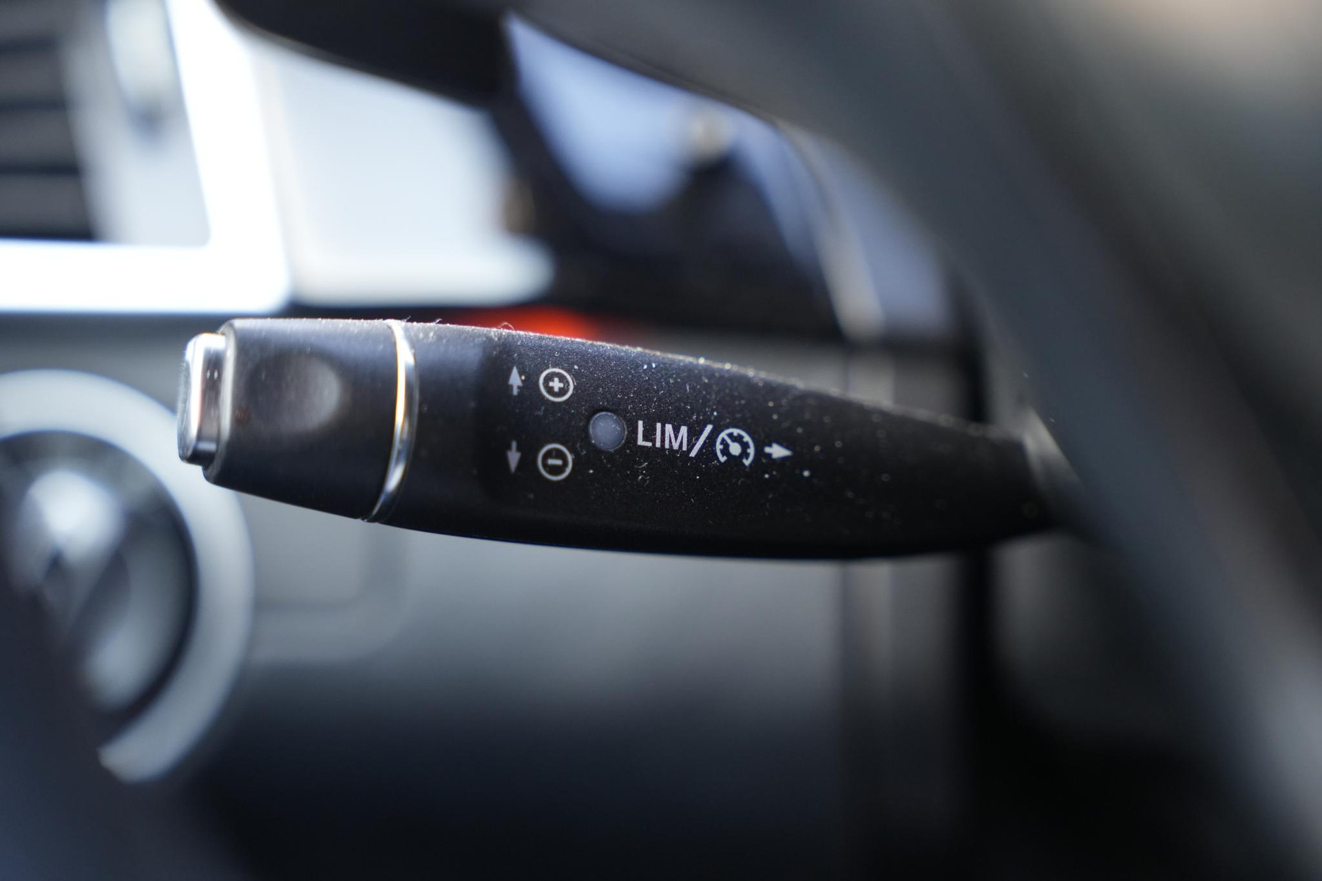 Mercedes-Benz GLE 500 e 4MATIC 2015 CAVANSITE BLUE METALLIC FINISH (890U) 31