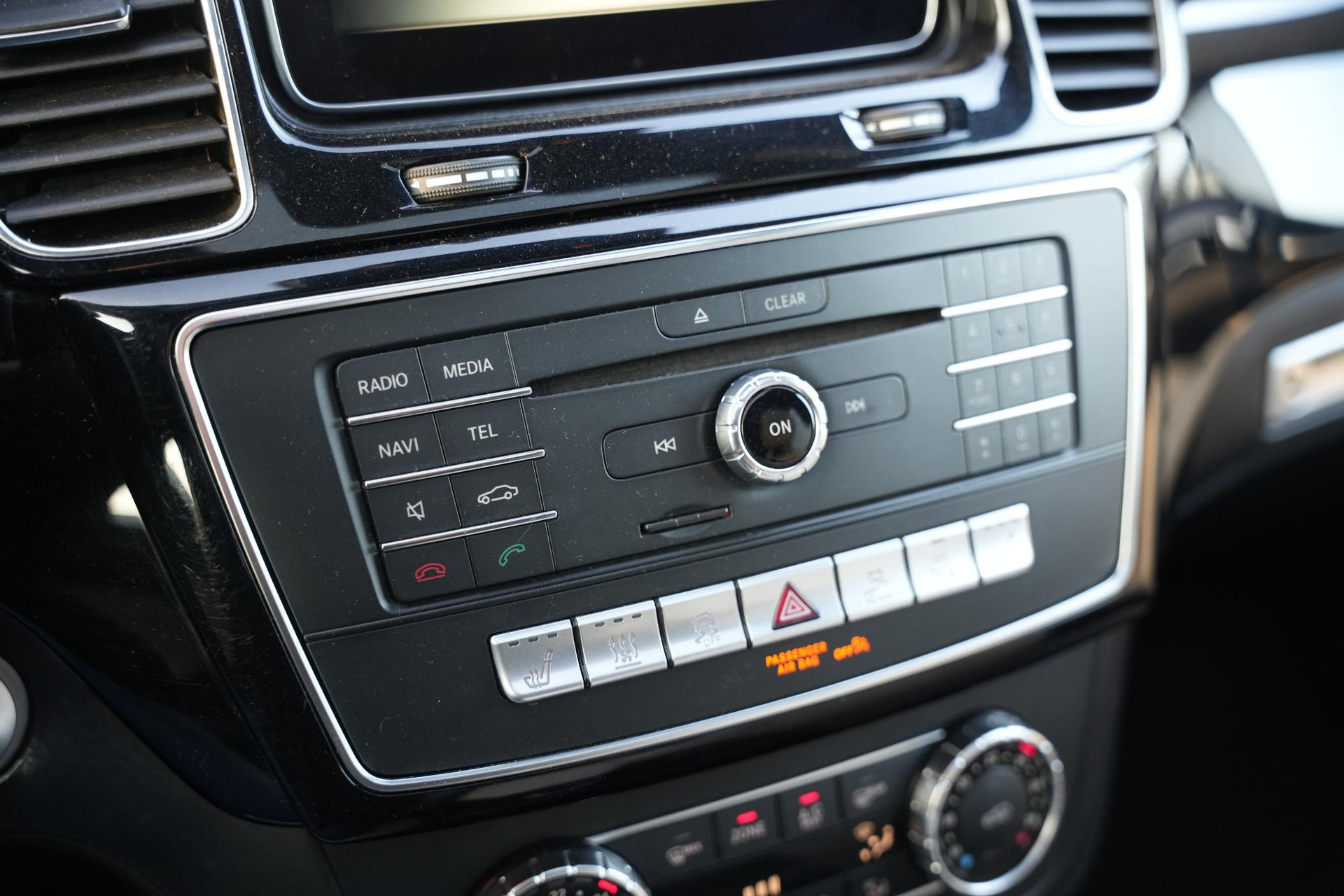 Mercedes-Benz GLE 500 e 4MATIC 2015 CAVANSITE BLUE METALLIC FINISH (890U) 34