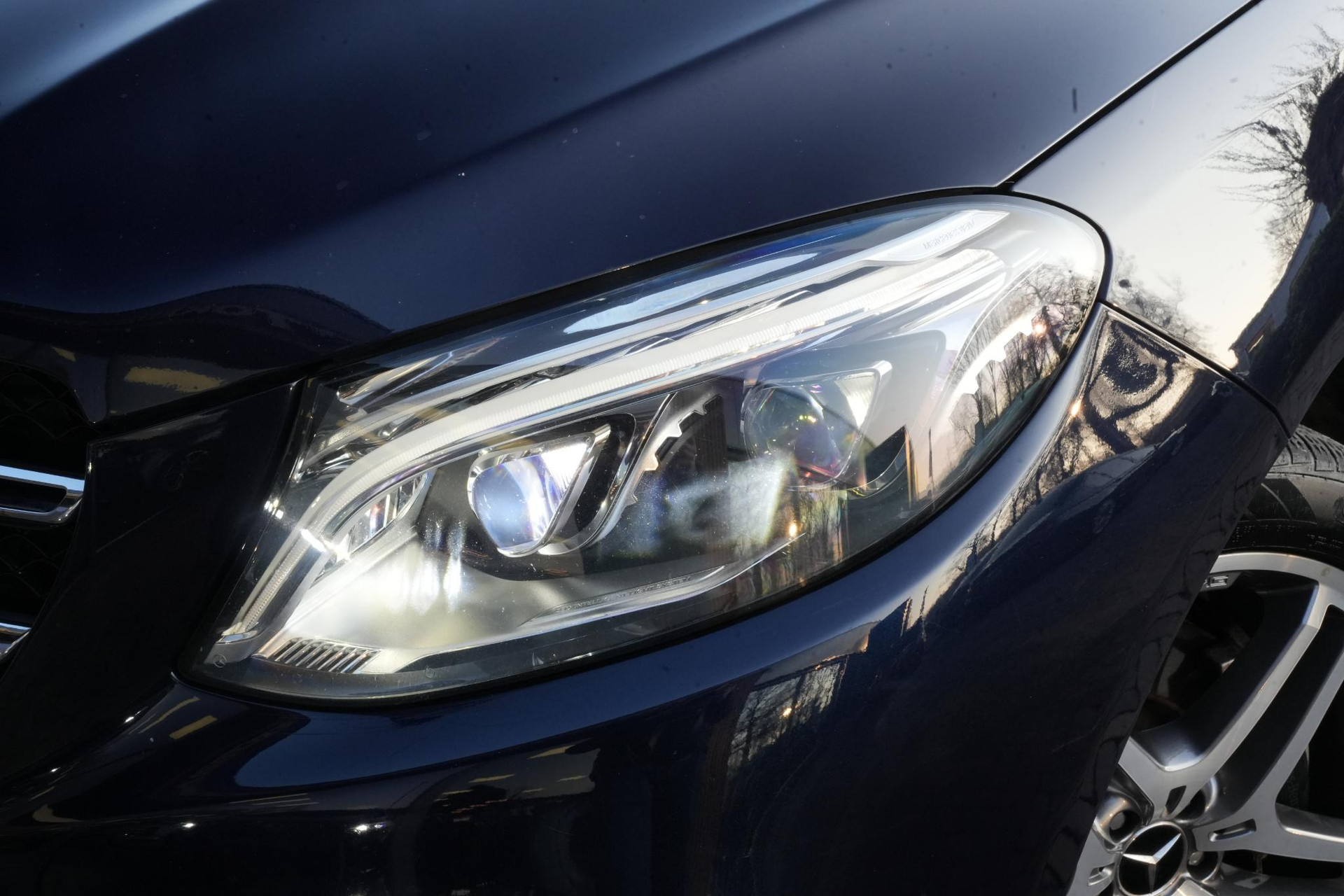 Mercedes-Benz GLE 500 e 4MATIC 2015 CAVANSITE BLUE METALLIC FINISH (890U) 52