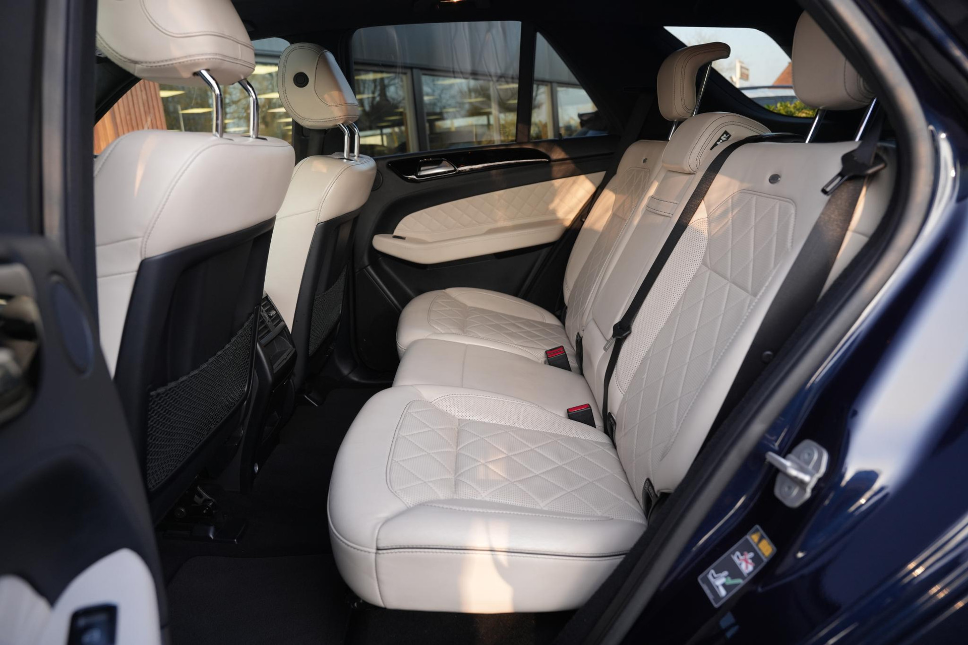 Mercedes-Benz GLE 500 e 4MATIC 2015 CAVANSITE BLUE METALLIC FINISH (890U) 8