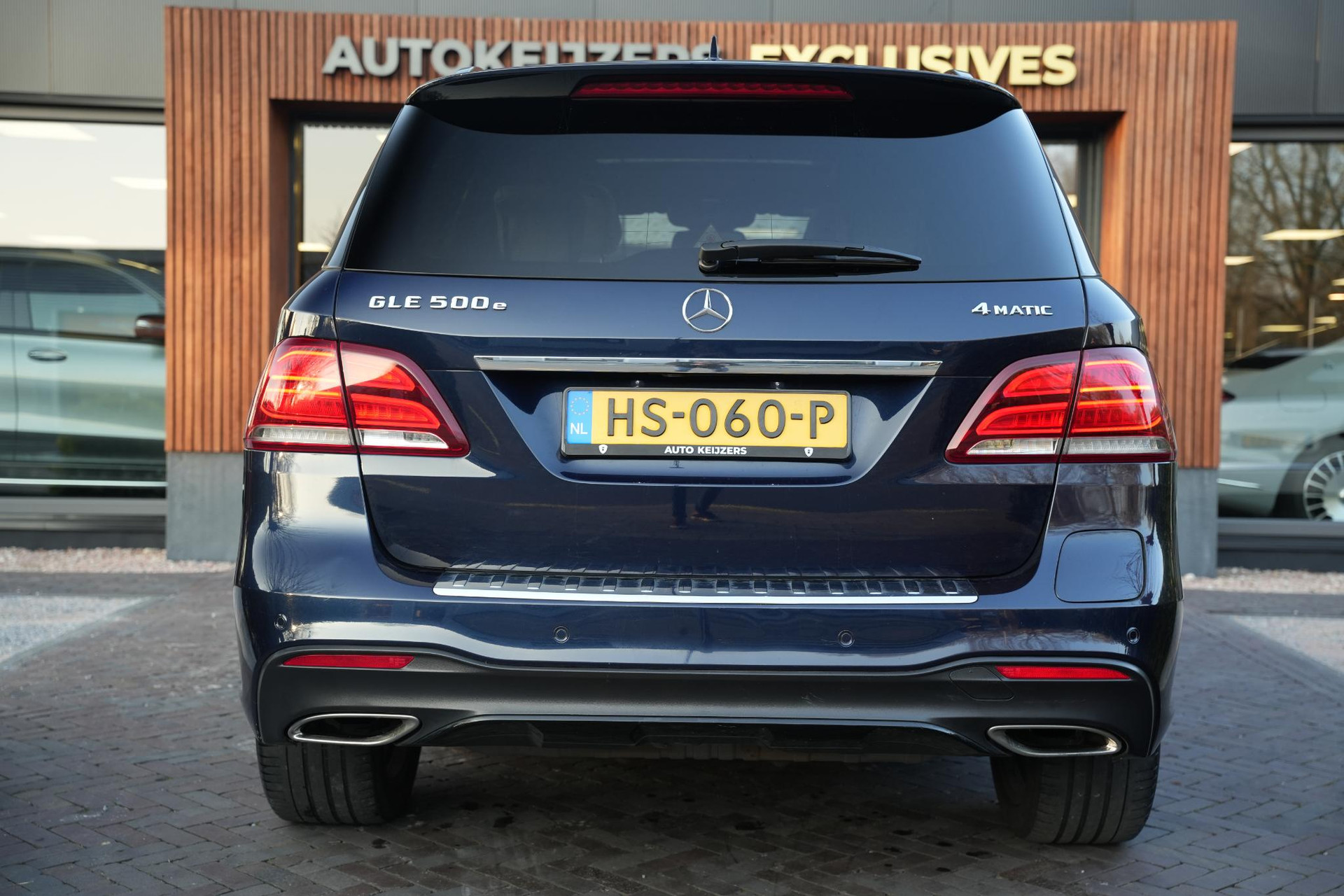 Mercedes-Benz GLE 500 e 4MATIC 2015 CAVANSITE BLUE METALLIC FINISH (890U) 9