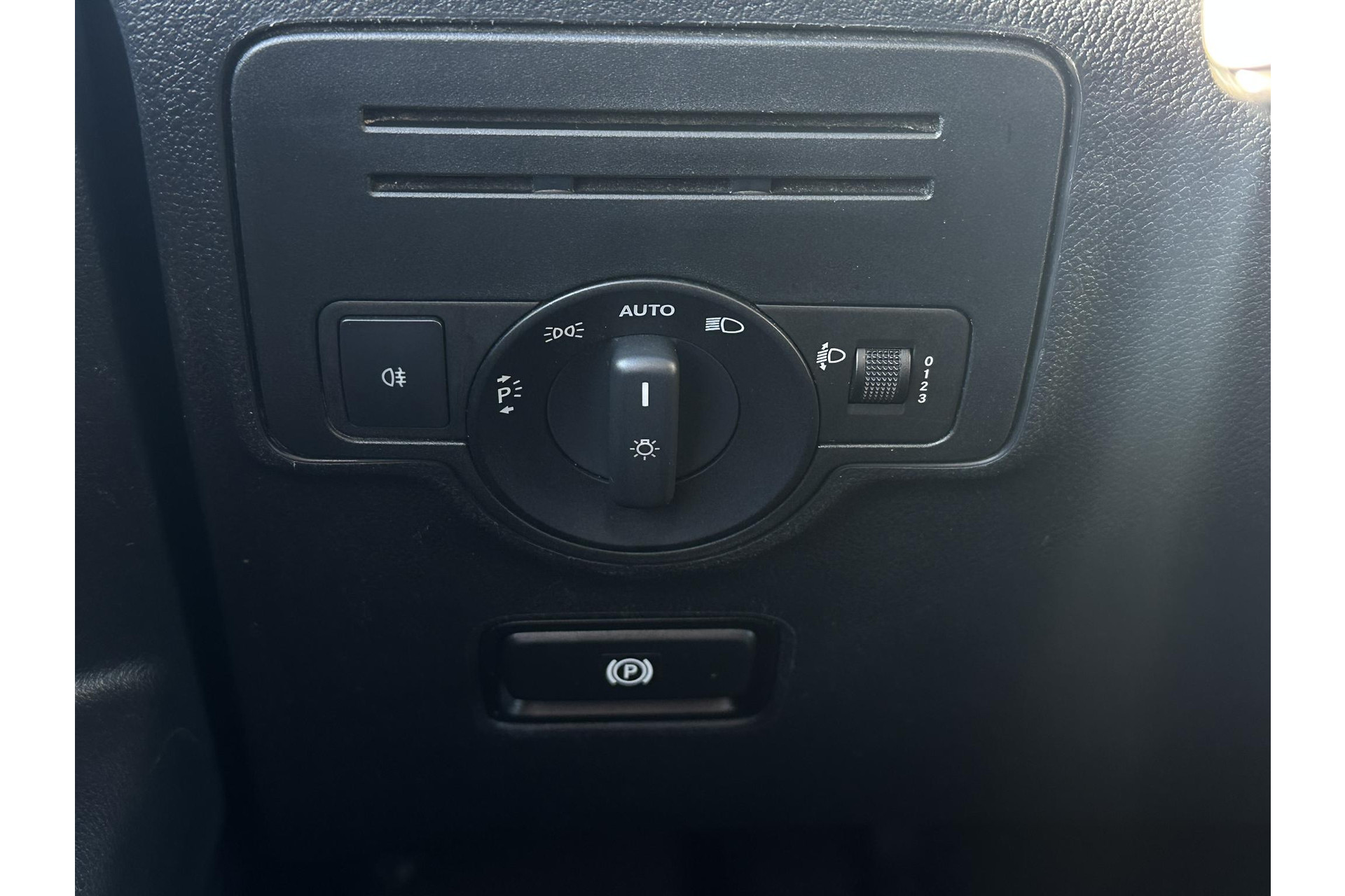 Mercedes-Benz Vito 111 CDI Lang 2018 Zwart 11