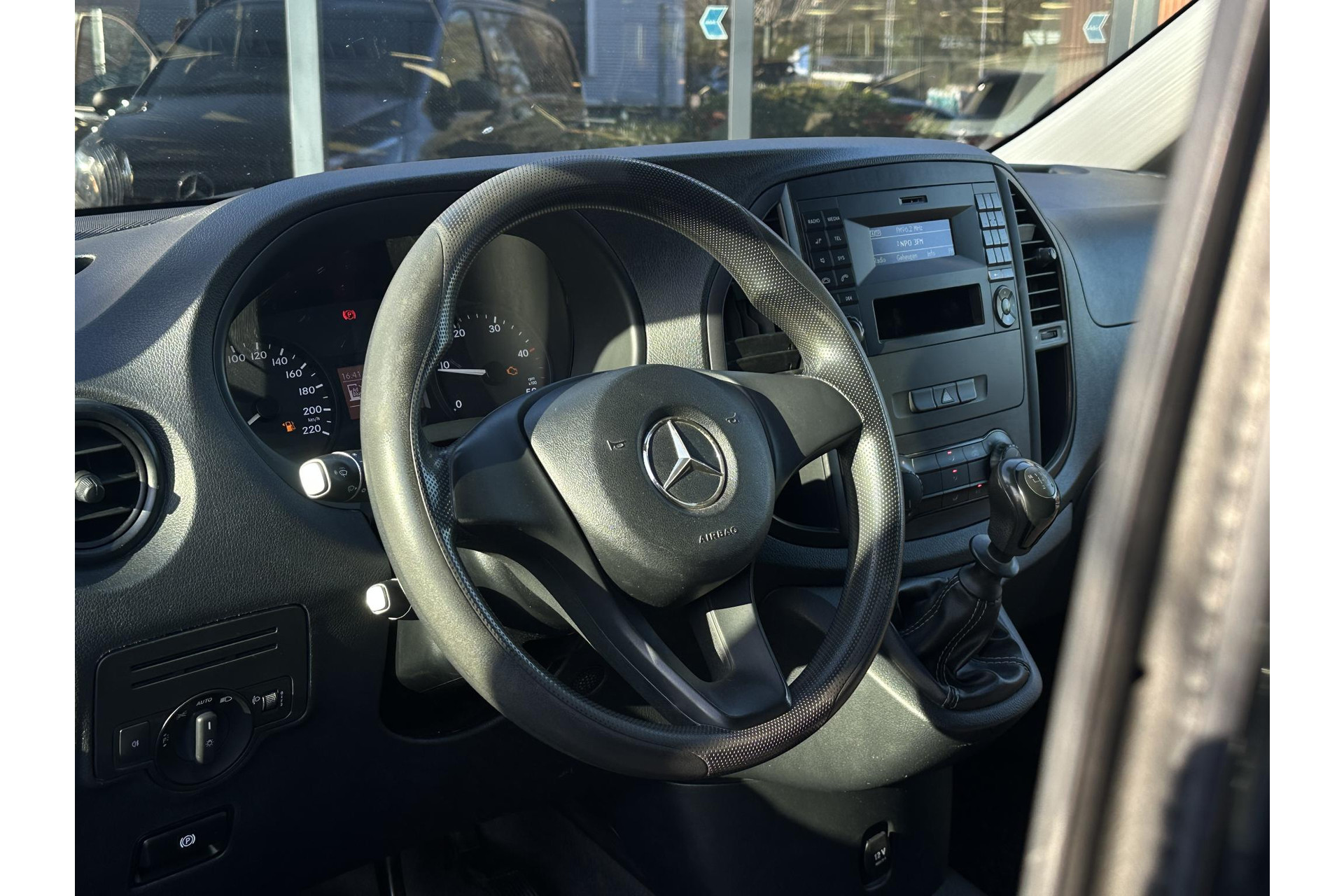 Mercedes-Benz Vito 111 CDI Lang 2018 Zwart 12