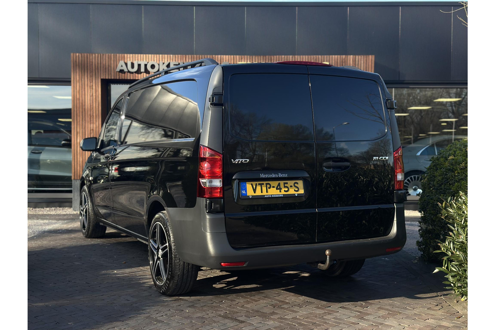 Mercedes-Benz Vito 111 CDI Lang 2018 Zwart 4