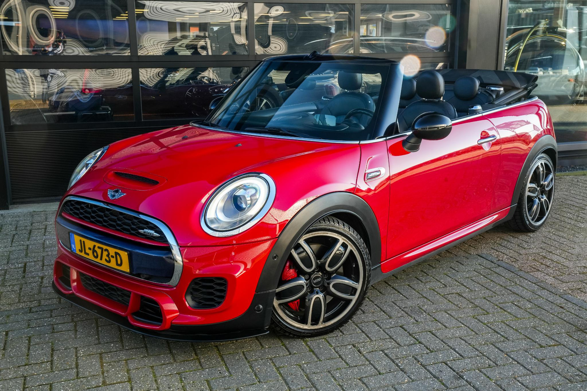 MINI Cabrio 2.0 John Cooper Works Chili 2016 Chili red 11