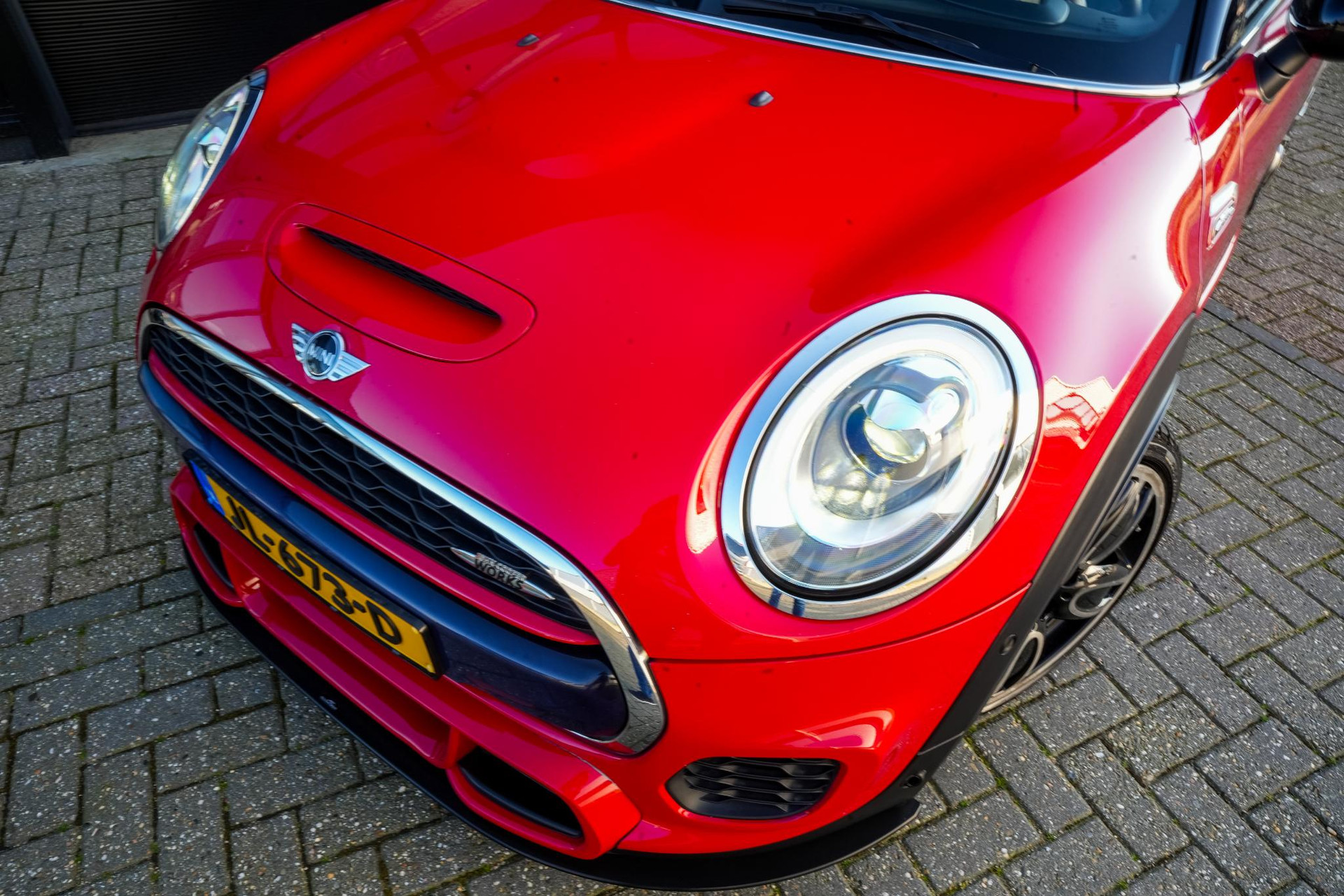 MINI Cabrio 2.0 John Cooper Works Chili 2016 Chili red 14
