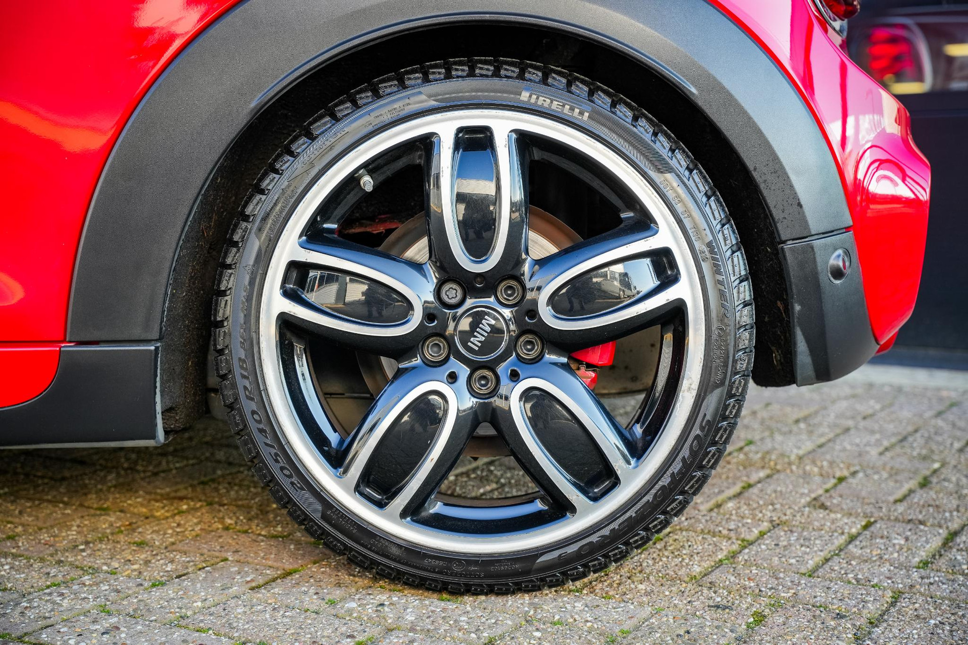 MINI Cabrio 2.0 John Cooper Works Chili 2016 Chili red 17