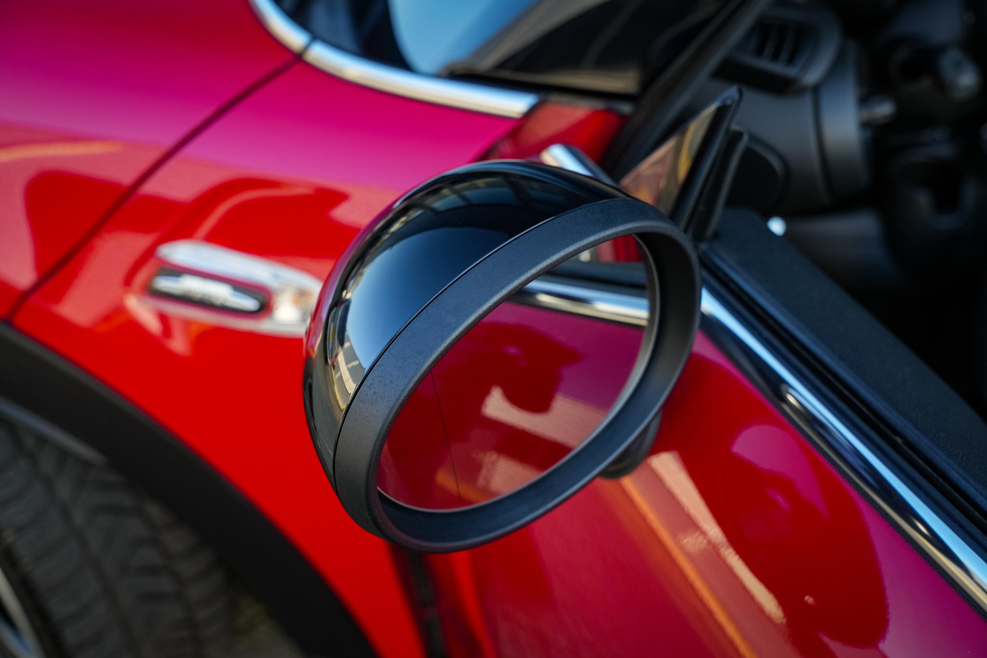 MINI Cabrio 2.0 John Cooper Works Chili 2016 Chili red 23