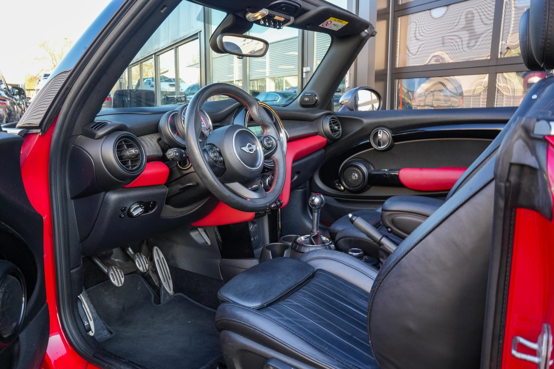 MINI Cabrio 2.0 John Cooper Works Chili 2016 Chili red 29