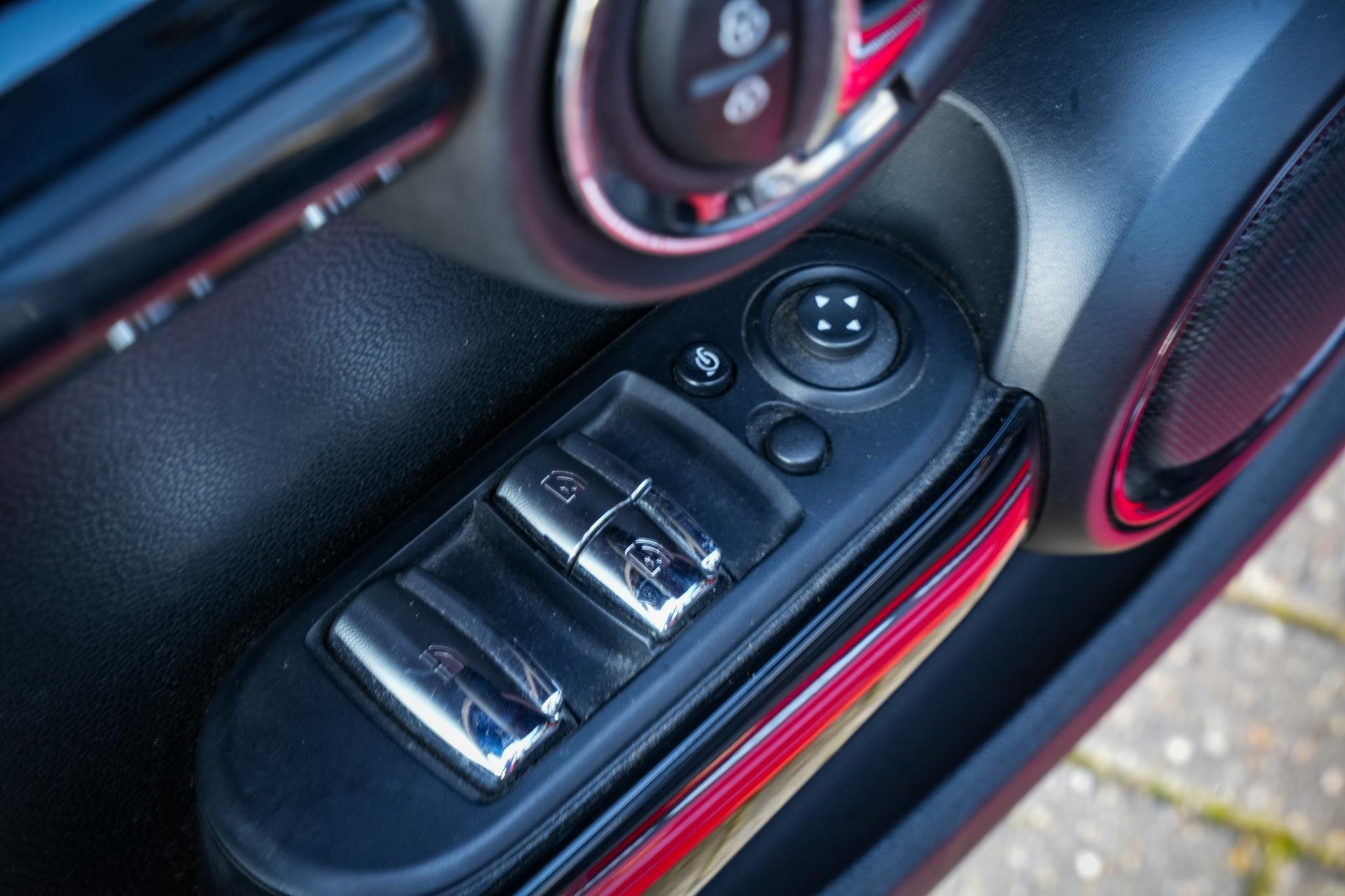 MINI Cabrio 2.0 John Cooper Works Chili 2016 Chili red 30