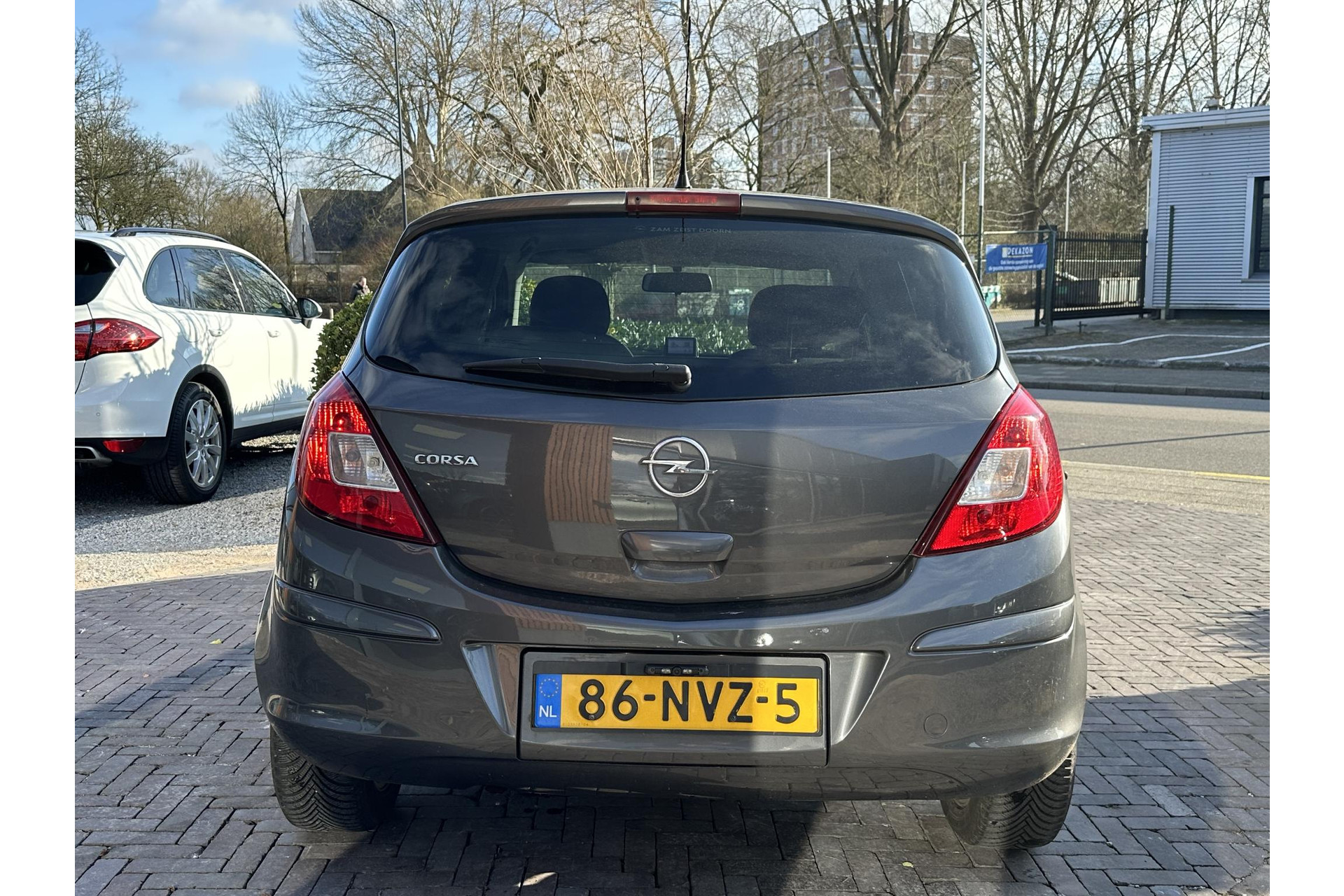 Opel Corsa 1.4-16V Cosmo 2010 Technical grey (GAL) 3