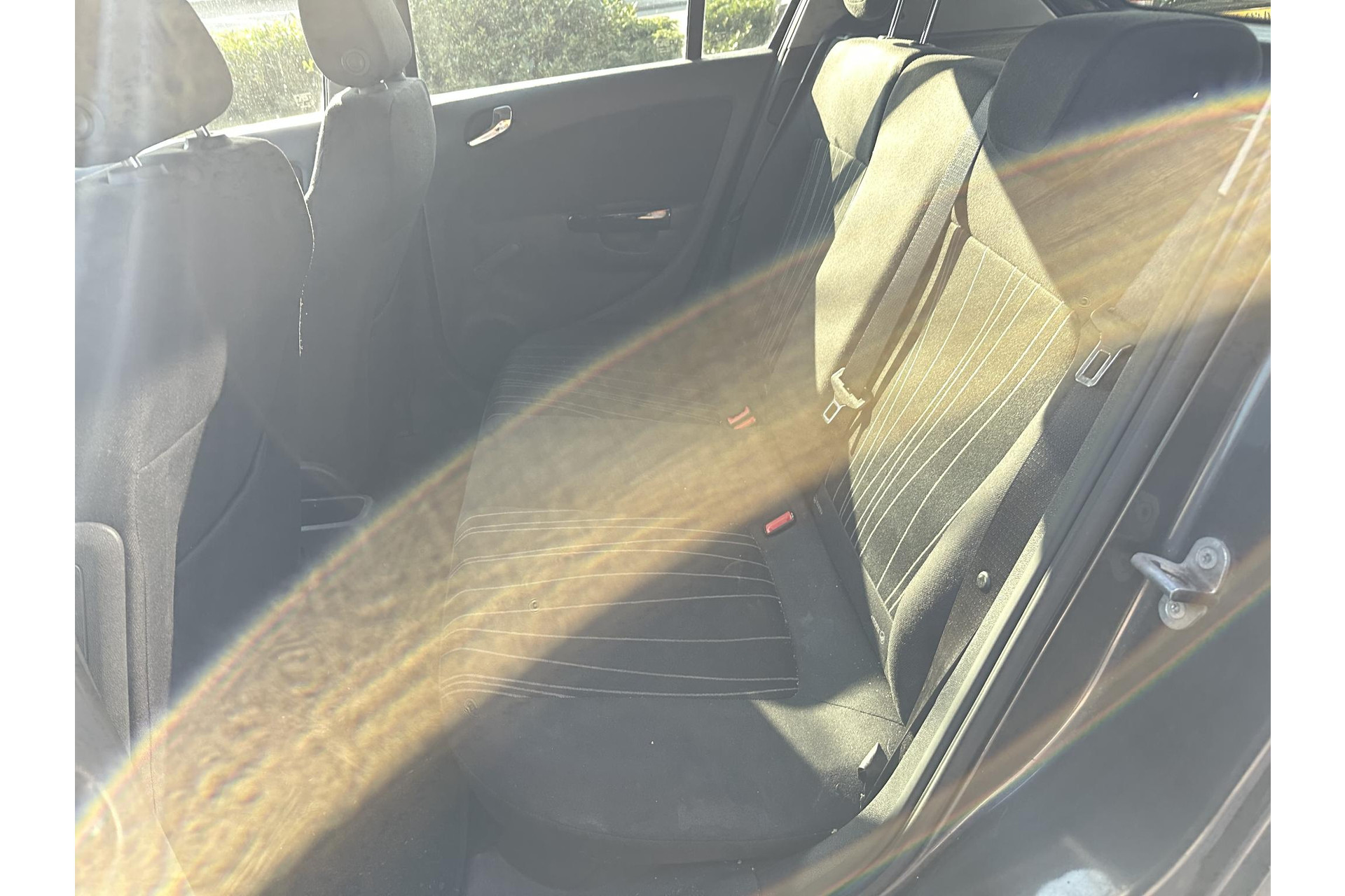 Opel Corsa 1.4-16V Cosmo 2010 Technical grey (GAL) 6