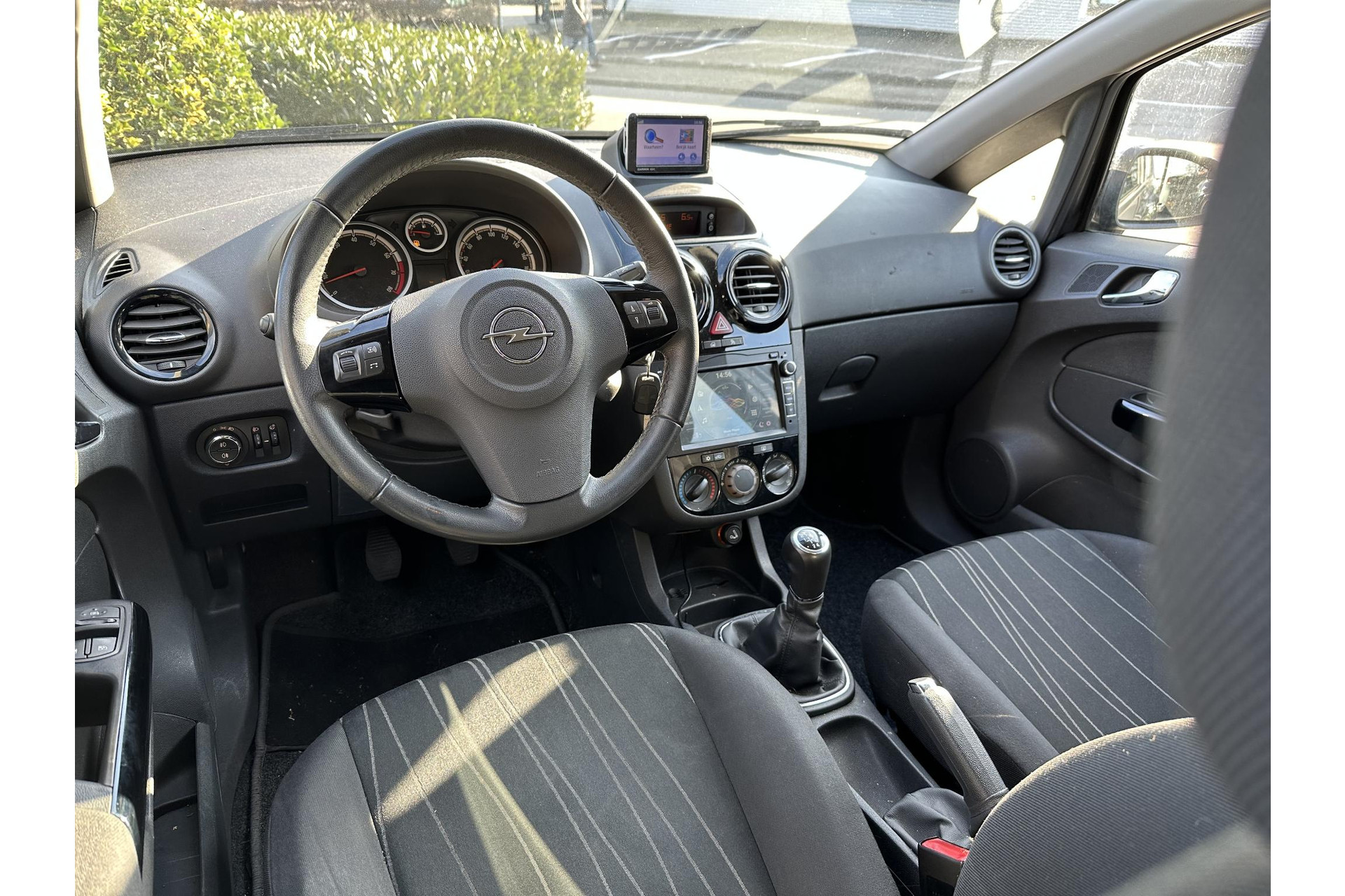 Opel Corsa 1.4-16V Cosmo 2010 Technical grey (GAL) 7