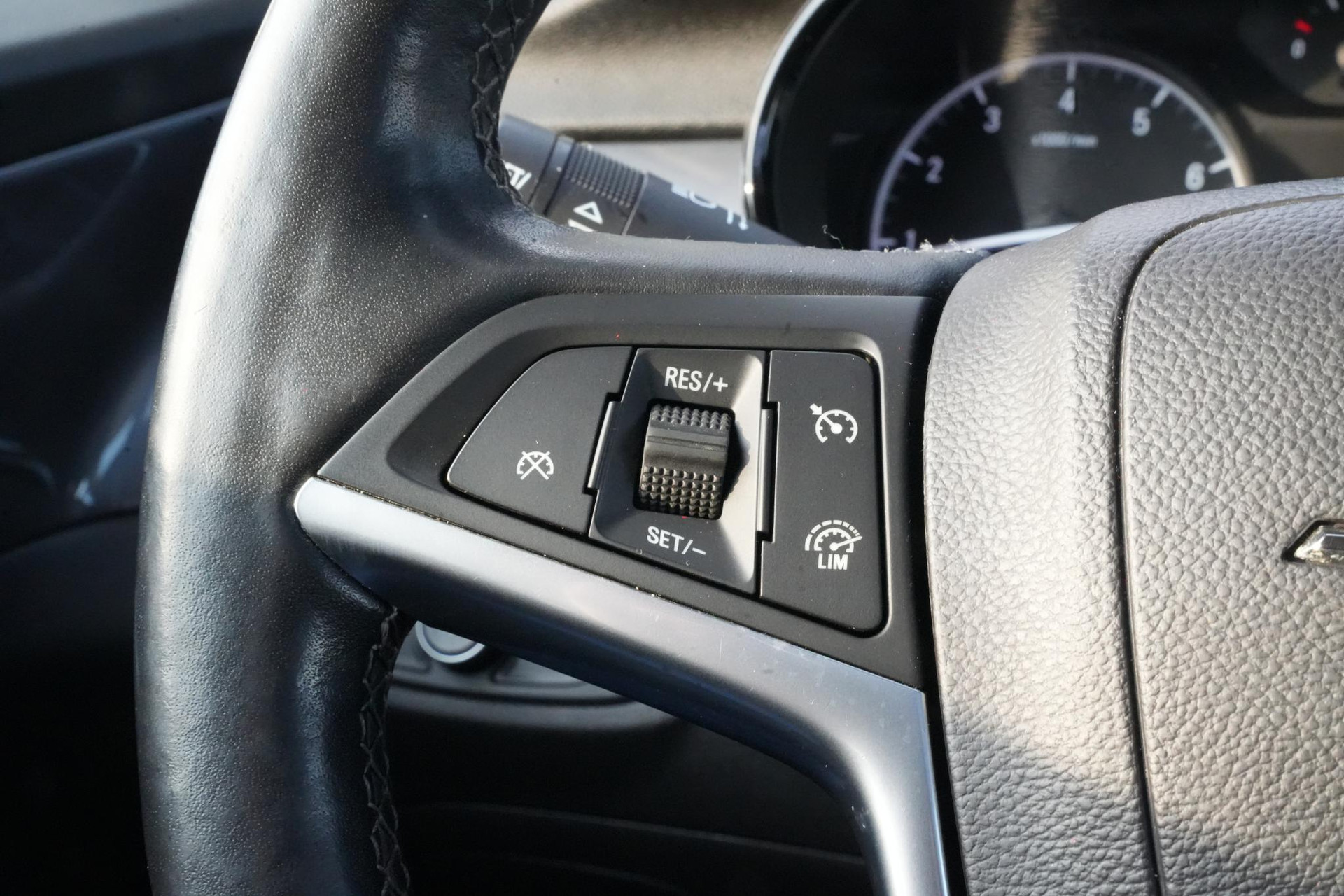 Opel Mokka X 1.4 Turbo Innovation 2018 Soveriegn silver (GAN) 18