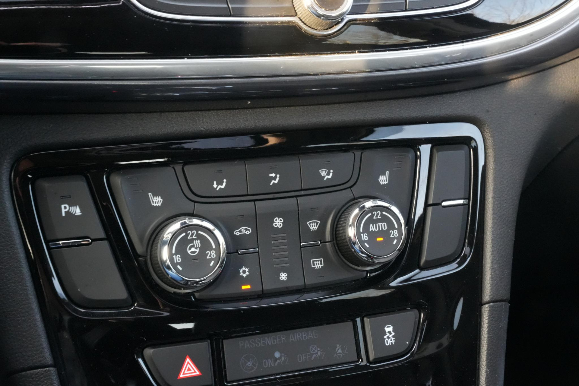 Opel Mokka X 1.4 Turbo Innovation 2018 Soveriegn silver (GAN) 21