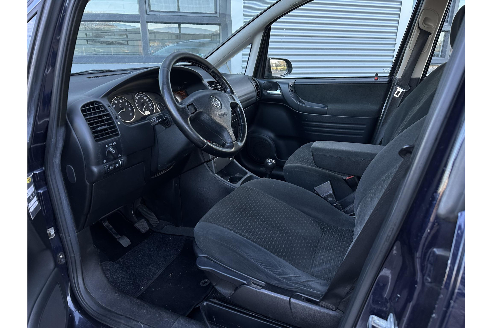 Opel Zafira 2.2-16V Elegance 2003 Saturn blue (4BU) 16