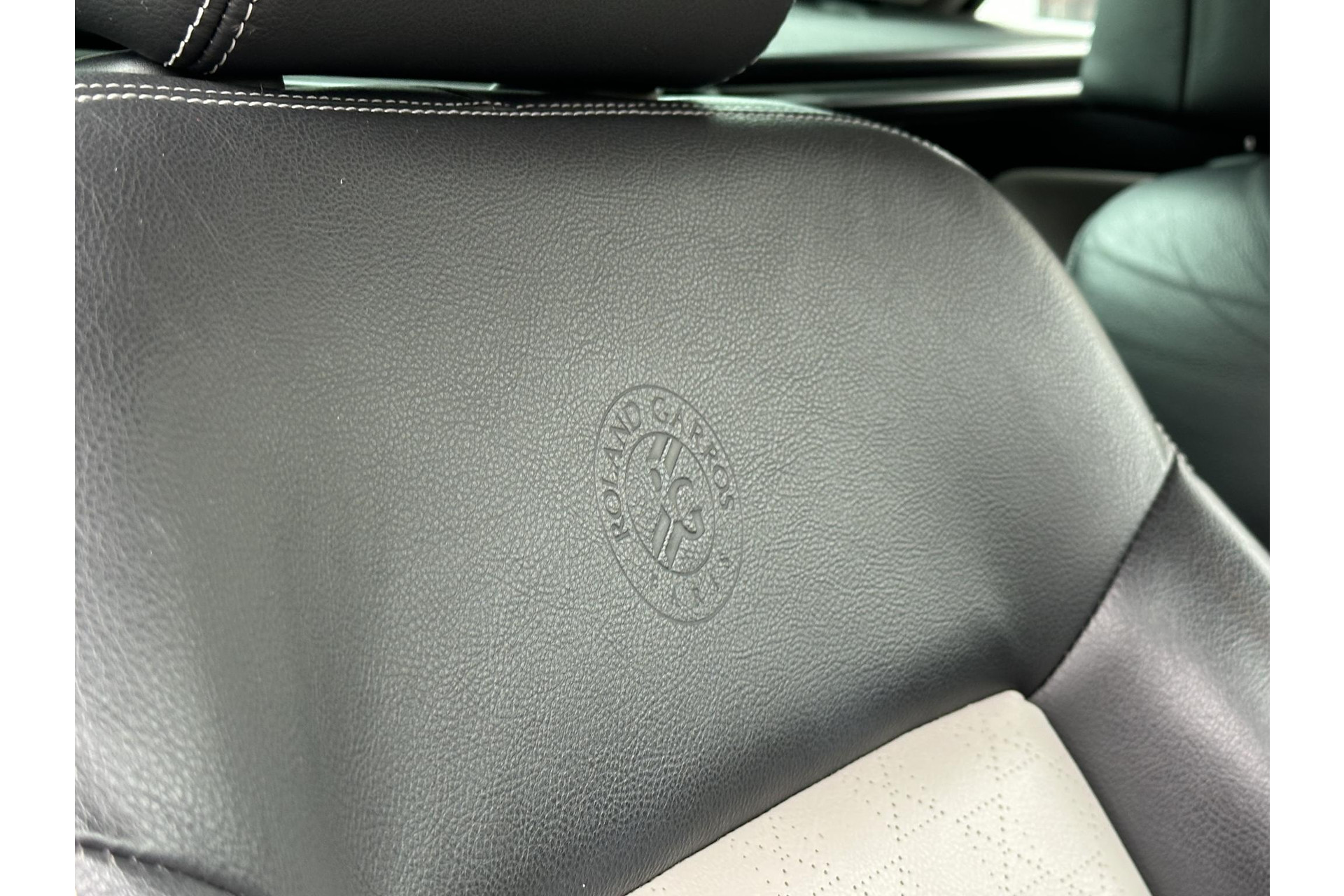 Peugeot 207 CC 1.6 VTi Roland Garros 2008  13