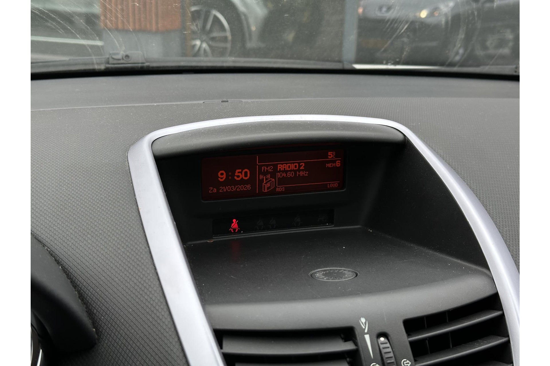 Peugeot 207 CC 1.6 VTi Roland Garros 2008  16