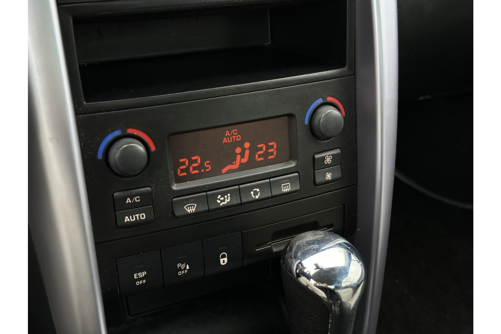 Peugeot 207 CC 1.6 VTi Roland Garros 2008  20