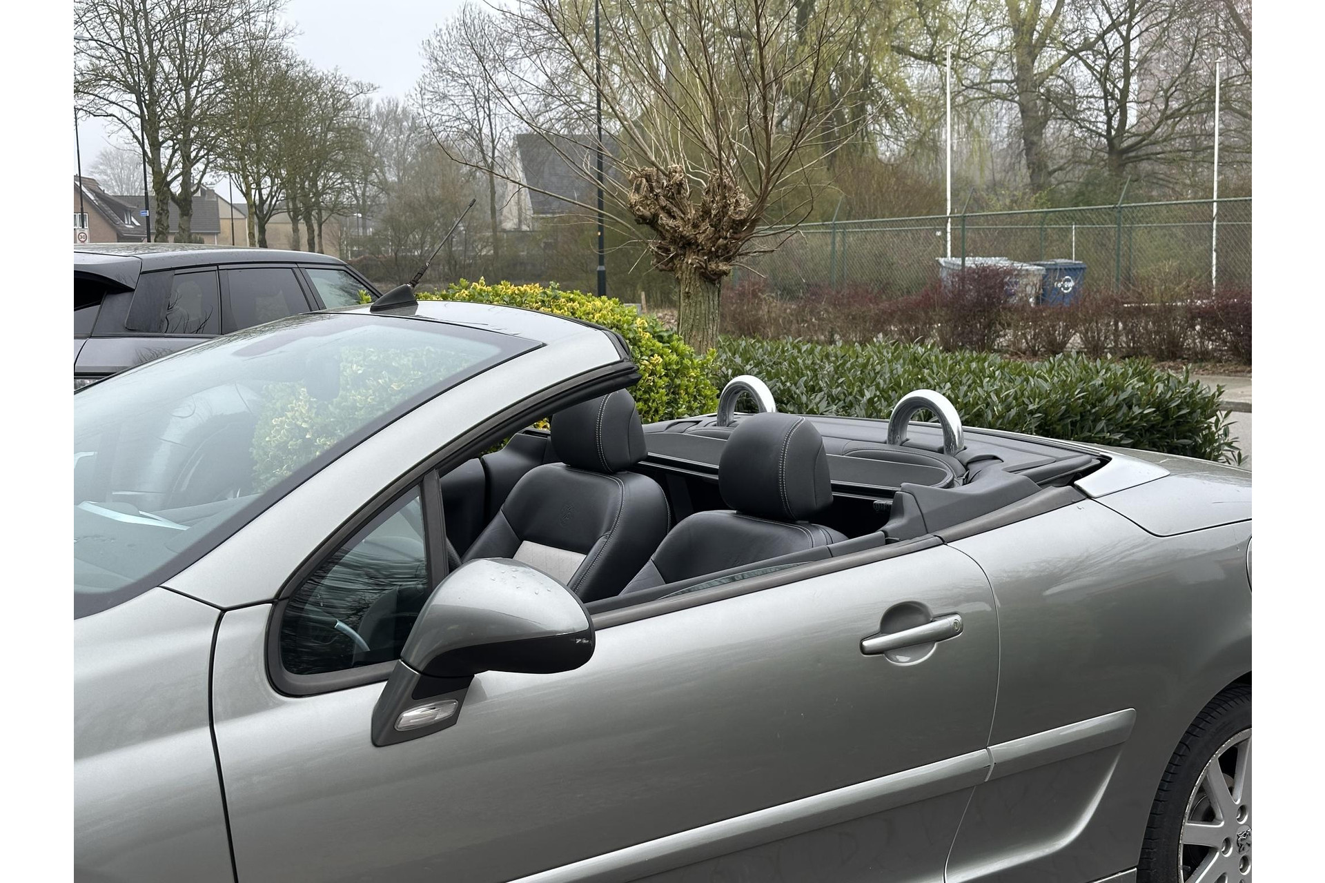 Peugeot 207 CC 1.6 VTi Roland Garros 2008  25