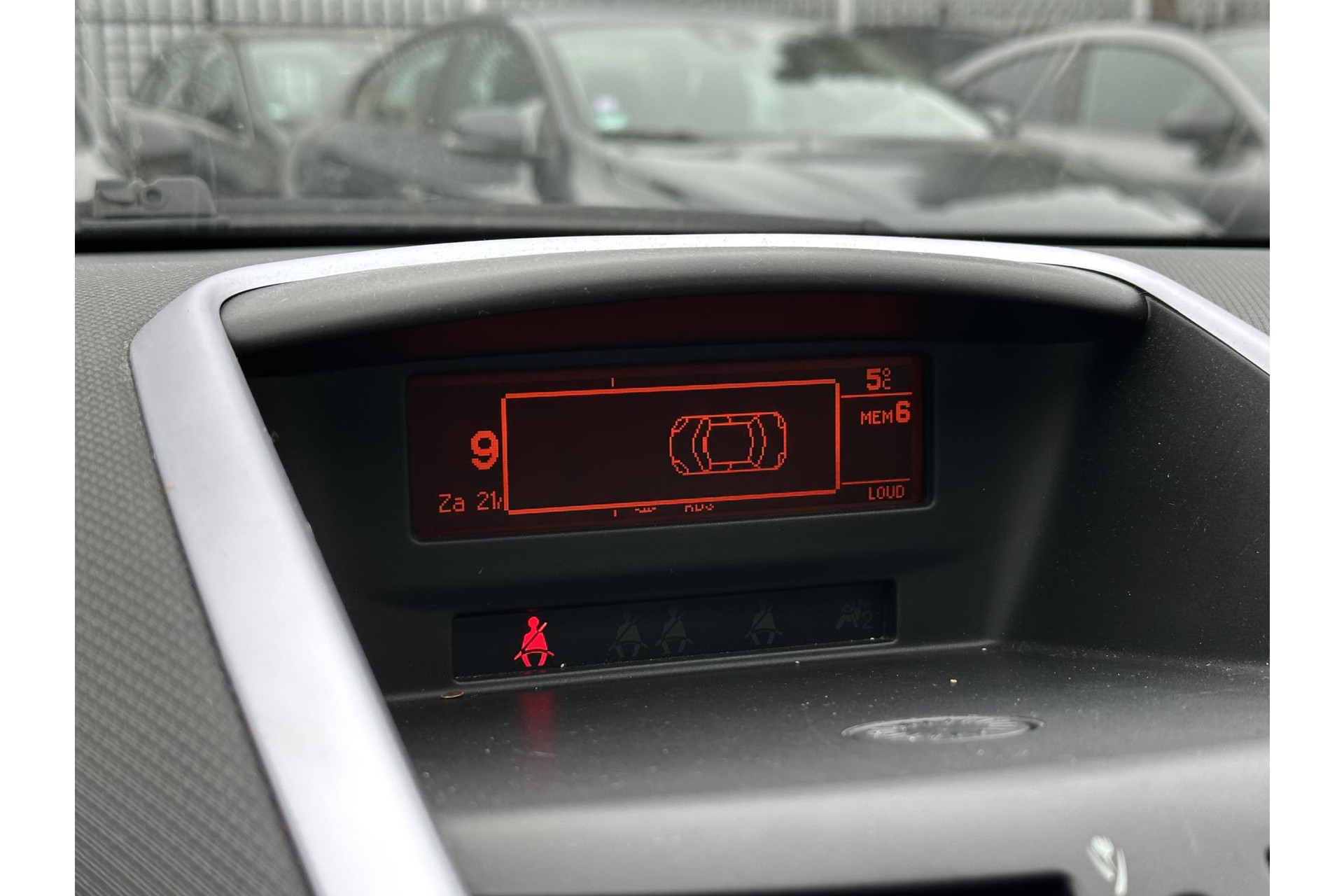 Peugeot 207 CC 1.6 VTi Roland Garros 2008  28