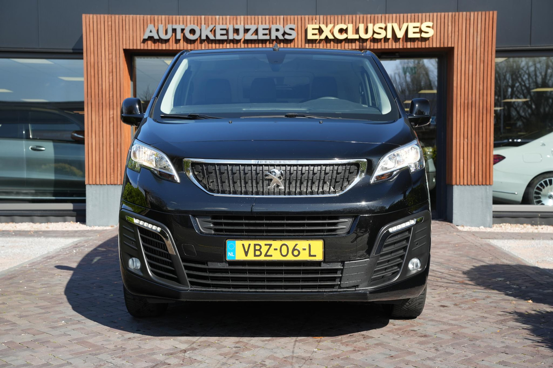 Peugeot Expert 2.0 BlueHDI 180 Standard Premium 2019 Noir perla nera 3