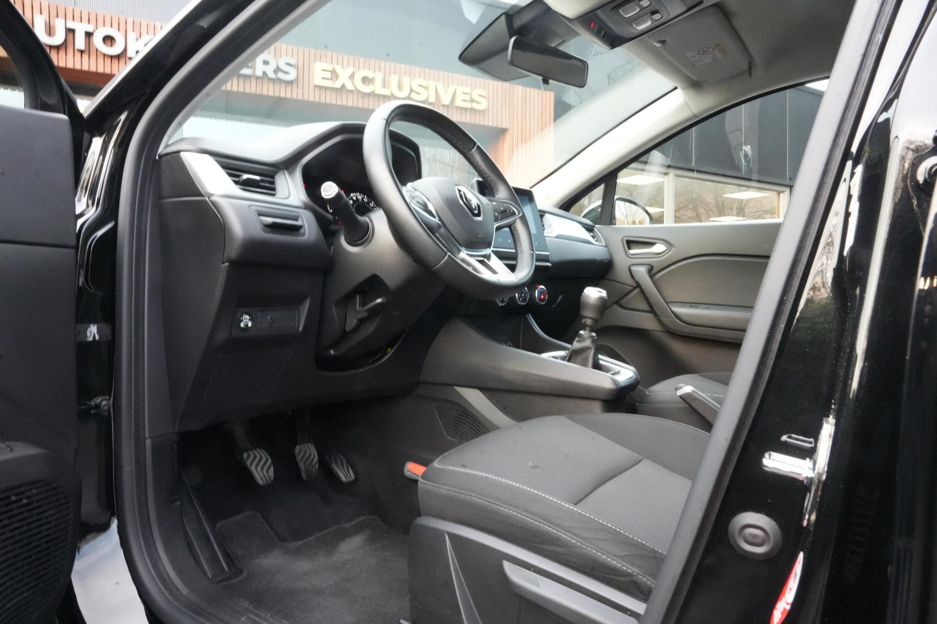 Renault Captur 1.0 TCe 100 Bi-Fuel Zen 2021 Noir etoilé gne 10