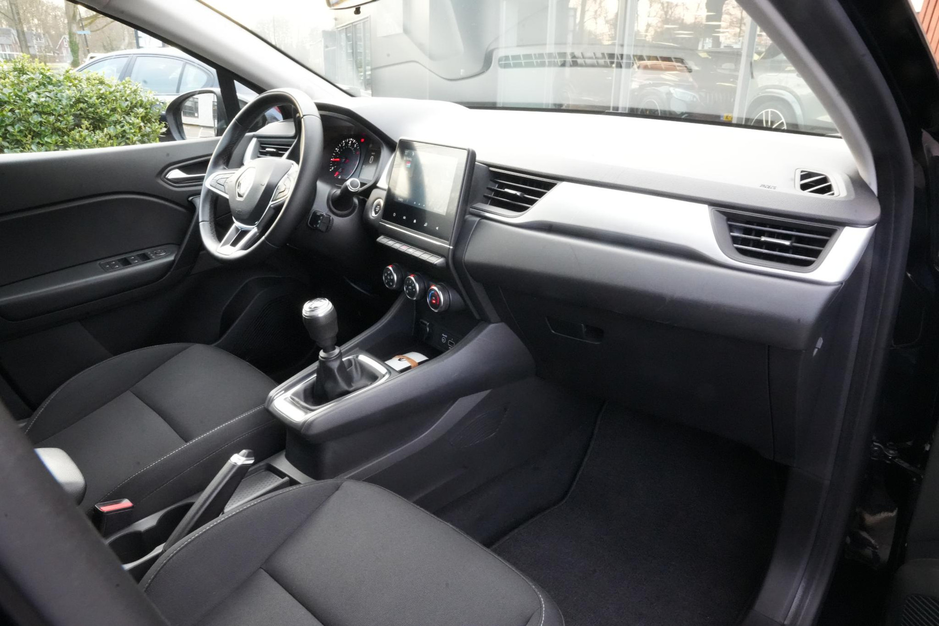 Renault Captur 1.0 TCe 100 Bi-Fuel Zen 2021 Noir etoilé gne 14