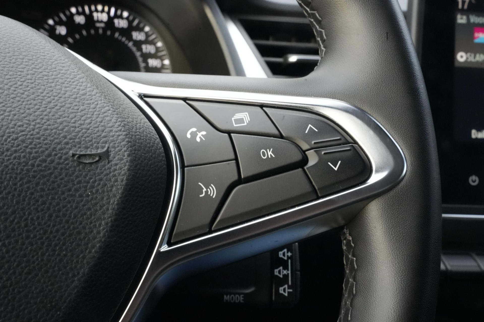 Renault Captur 1.0 TCe 100 Bi-Fuel Zen 2021 Noir etoilé gne 23