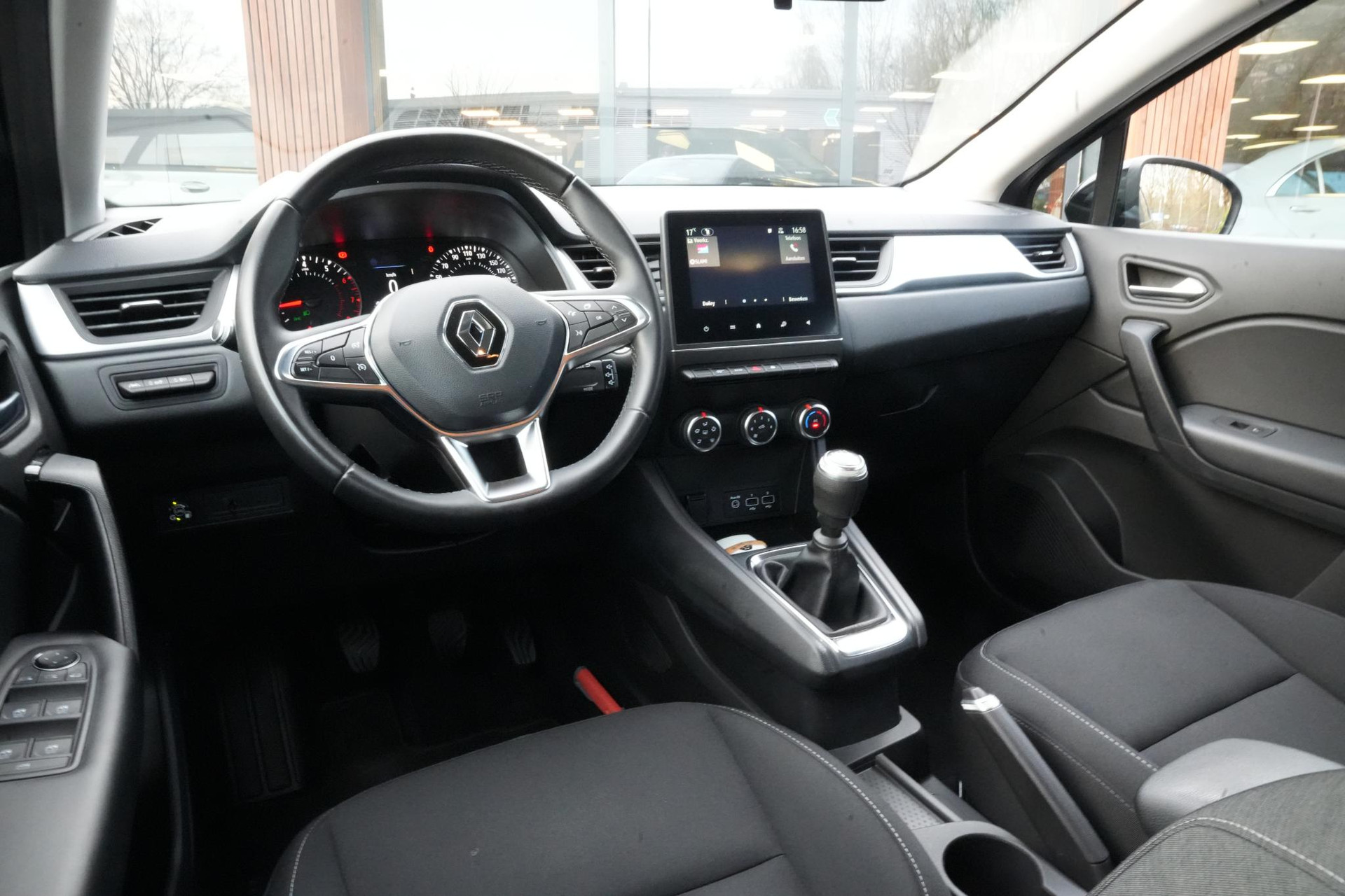 Renault Captur 1.0 TCe 100 Bi-Fuel Zen 2021 Noir etoilé gne 8