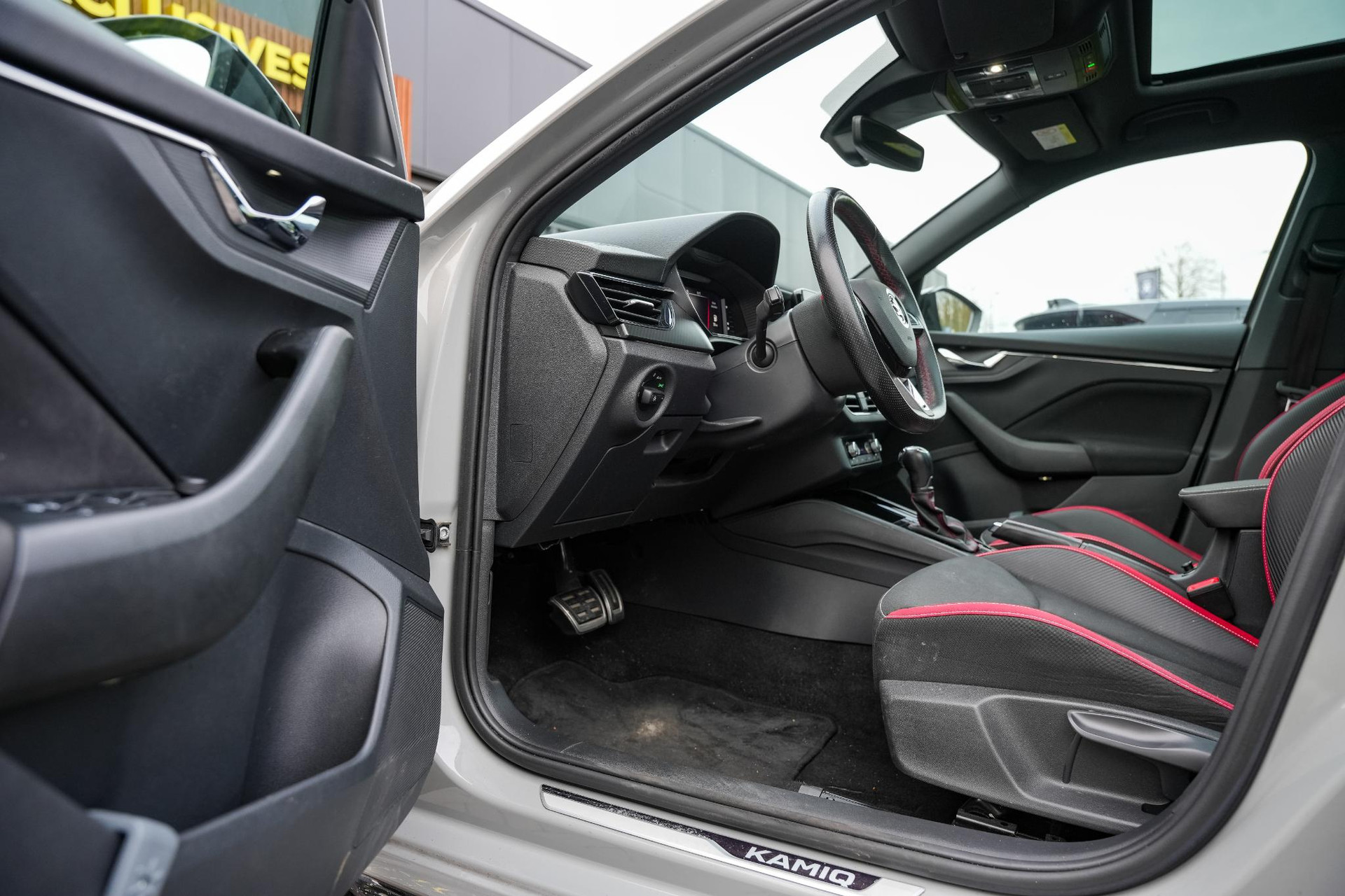 Škoda Kamiq 1.0 TSI Business Edition 2020 Steel grey 6