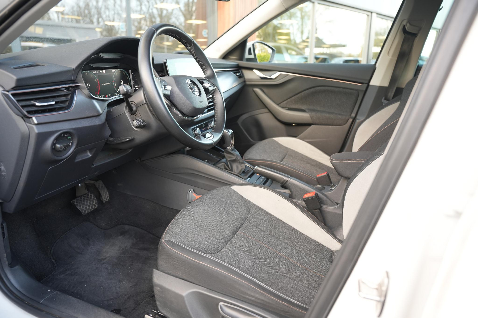 Škoda Kamiq 1.5 TSI ACT Business Edition 2023 Candy white 14