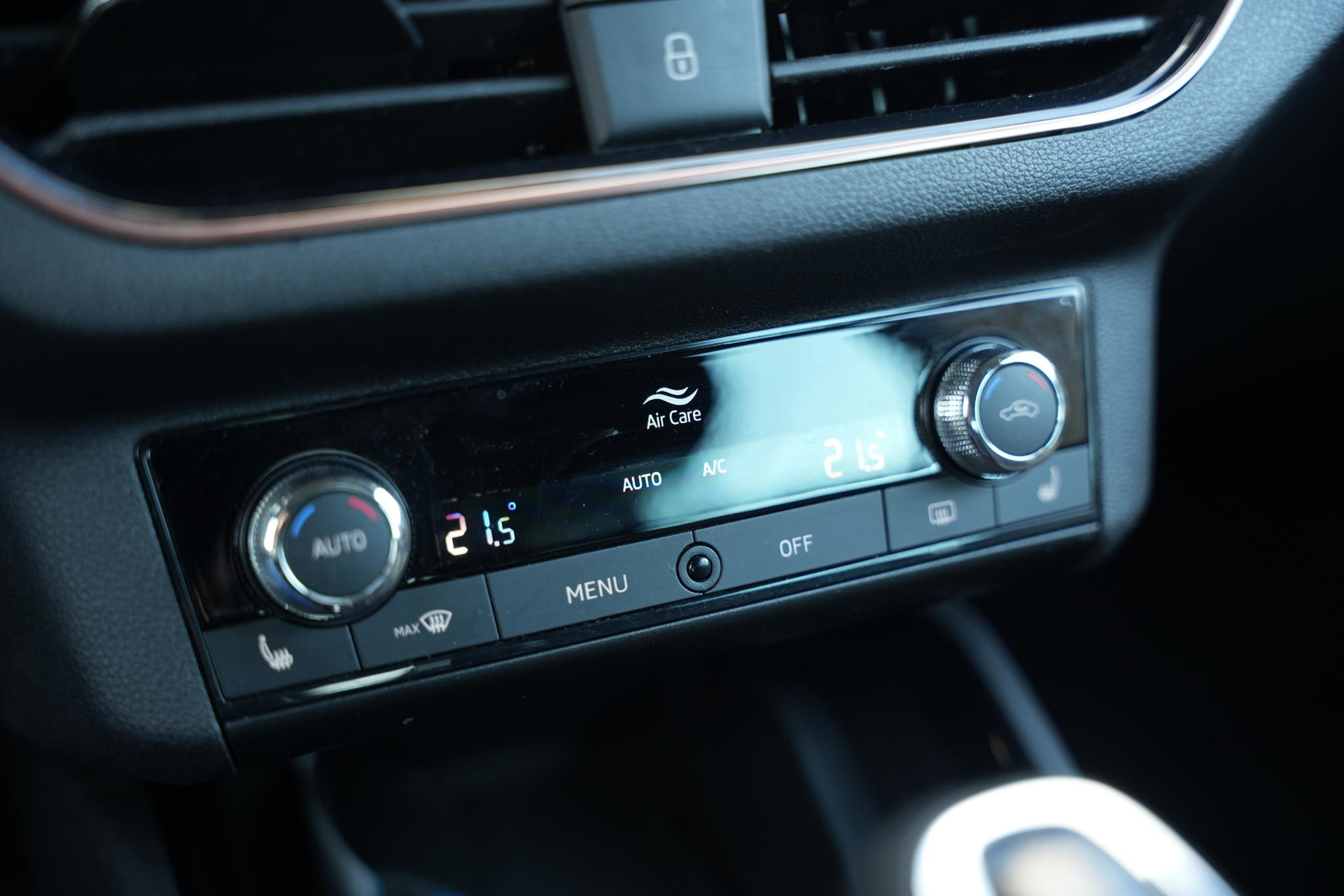 Škoda Kamiq 1.5 TSI ACT Business Edition 2023 Candy white 28