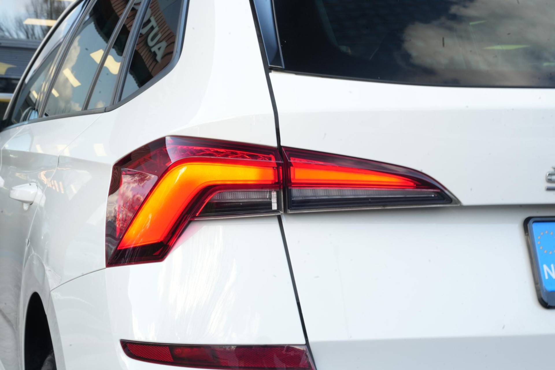 Škoda Kamiq 1.5 TSI ACT Business Edition 2023 Candy white 34