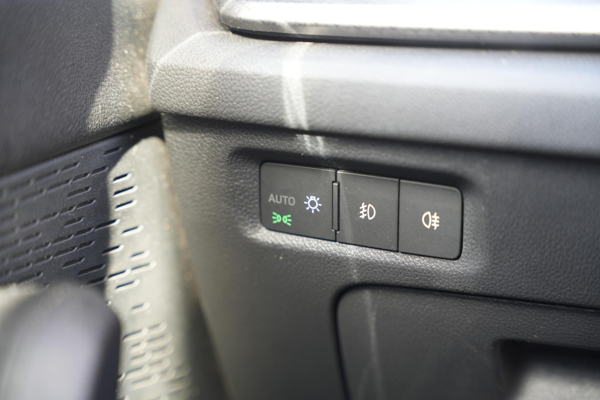 Škoda Octavia Combi 1.4 TSI iV PHEV Business Edition 2022 Moon white metallic 25