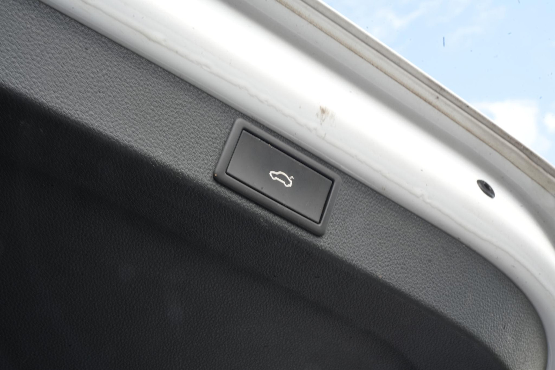 Škoda Octavia Combi 1.4 TSI iV PHEV Business Edition 2022 Moon white metallic 31