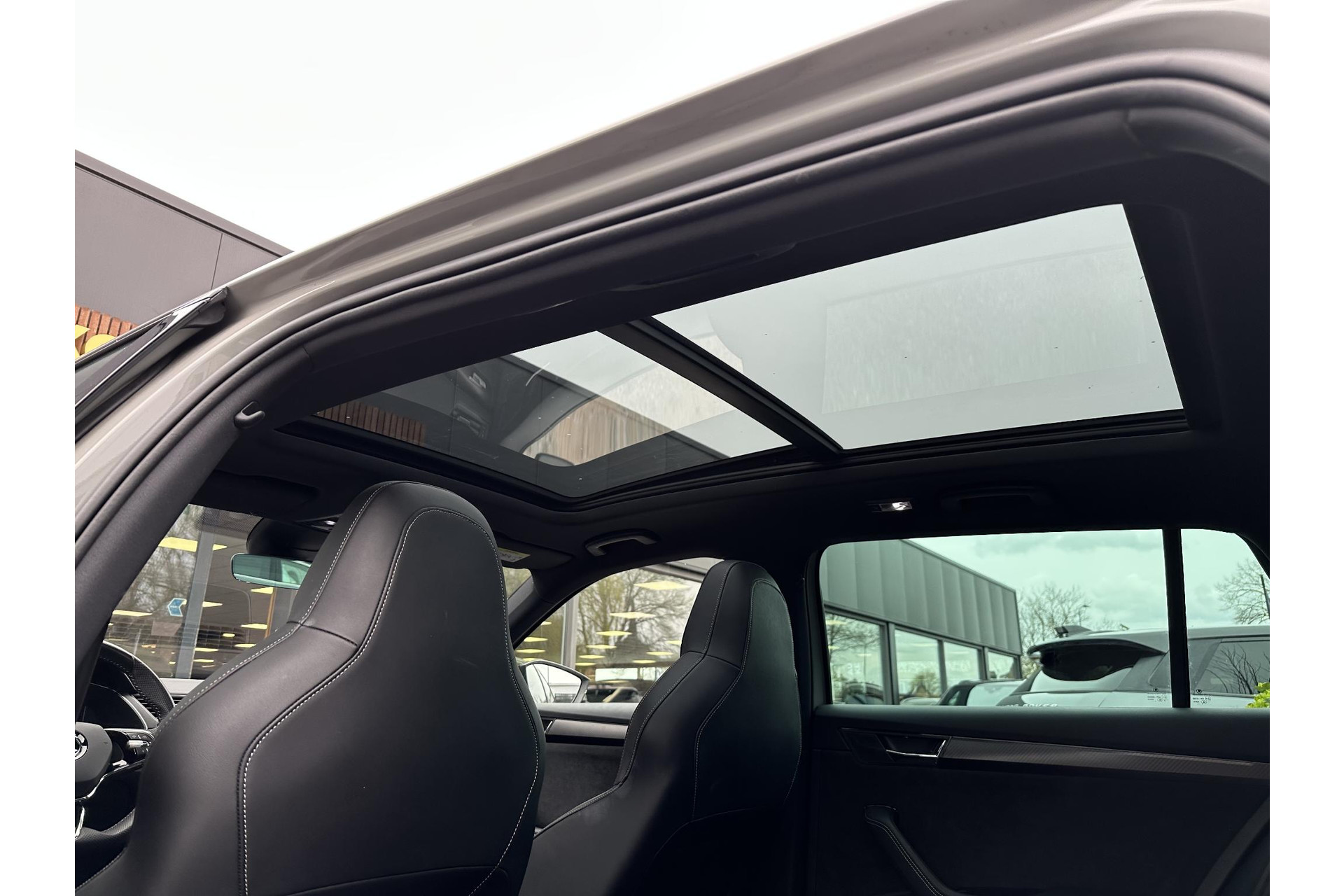 Škoda Octavia Combi 1.4 TSI iV PHEV Sportline Business 2022  15