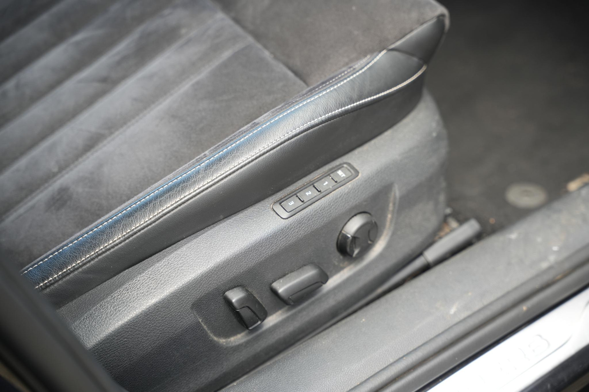 Škoda Superb 1.5 TSI ACT Business Edition 2020 Black magic mica 16