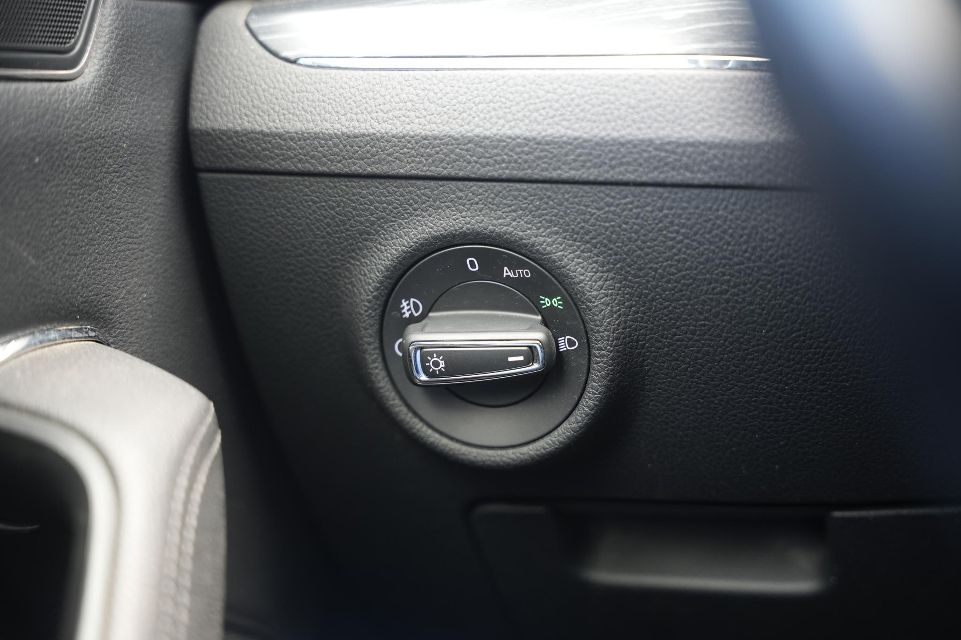 Škoda Superb 1.5 TSI ACT Business Edition 2020 Black magic mica 20