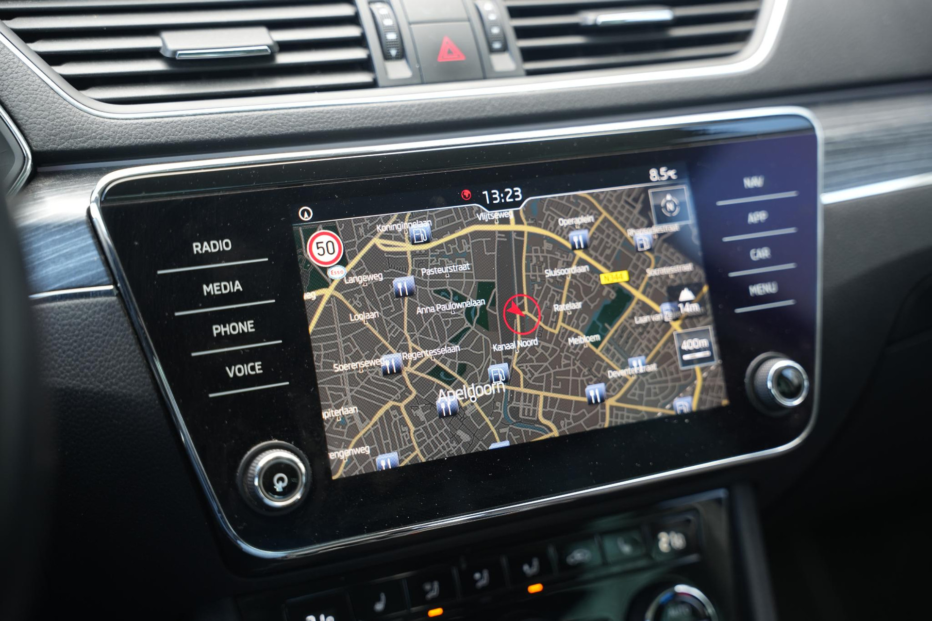 Škoda Superb 1.5 TSI ACT Business Edition 2020 Black magic mica 25